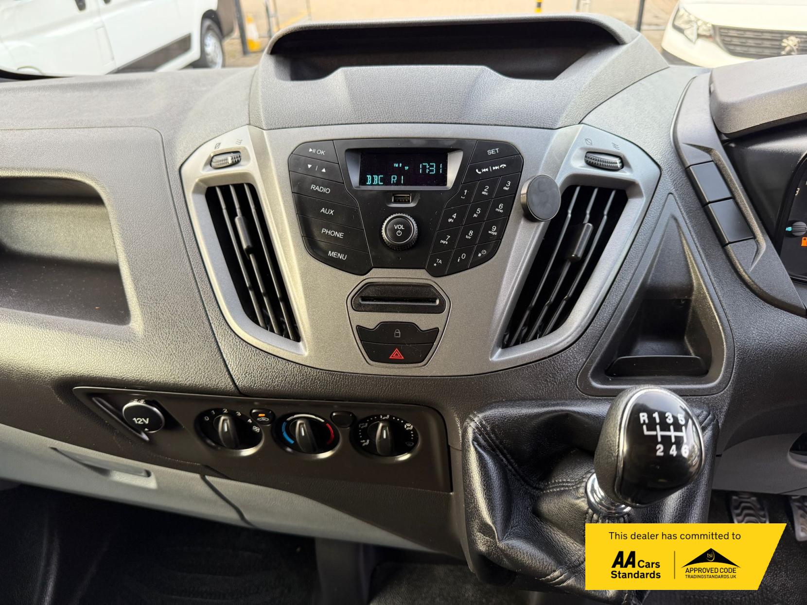Ford Transit Custom 2.2 TDCi 290 Panel Van 5dr Diesel Manual L1 H1 (186 g/km, 98 bhp)