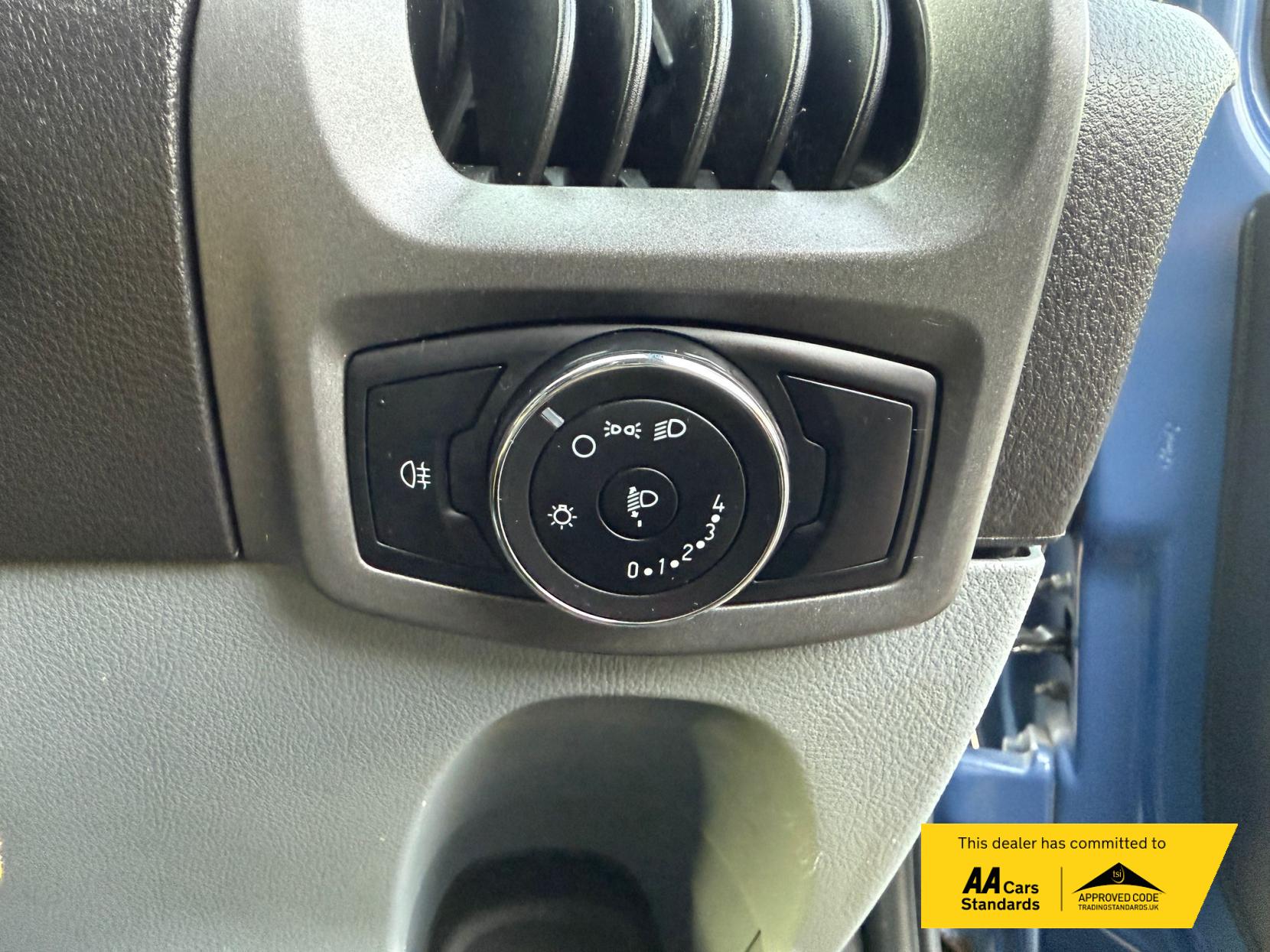 Ford Transit Custom 2.2 TDCi 290 Panel Van 5dr Diesel Manual L1 H1 (186 g/km, 98 bhp)