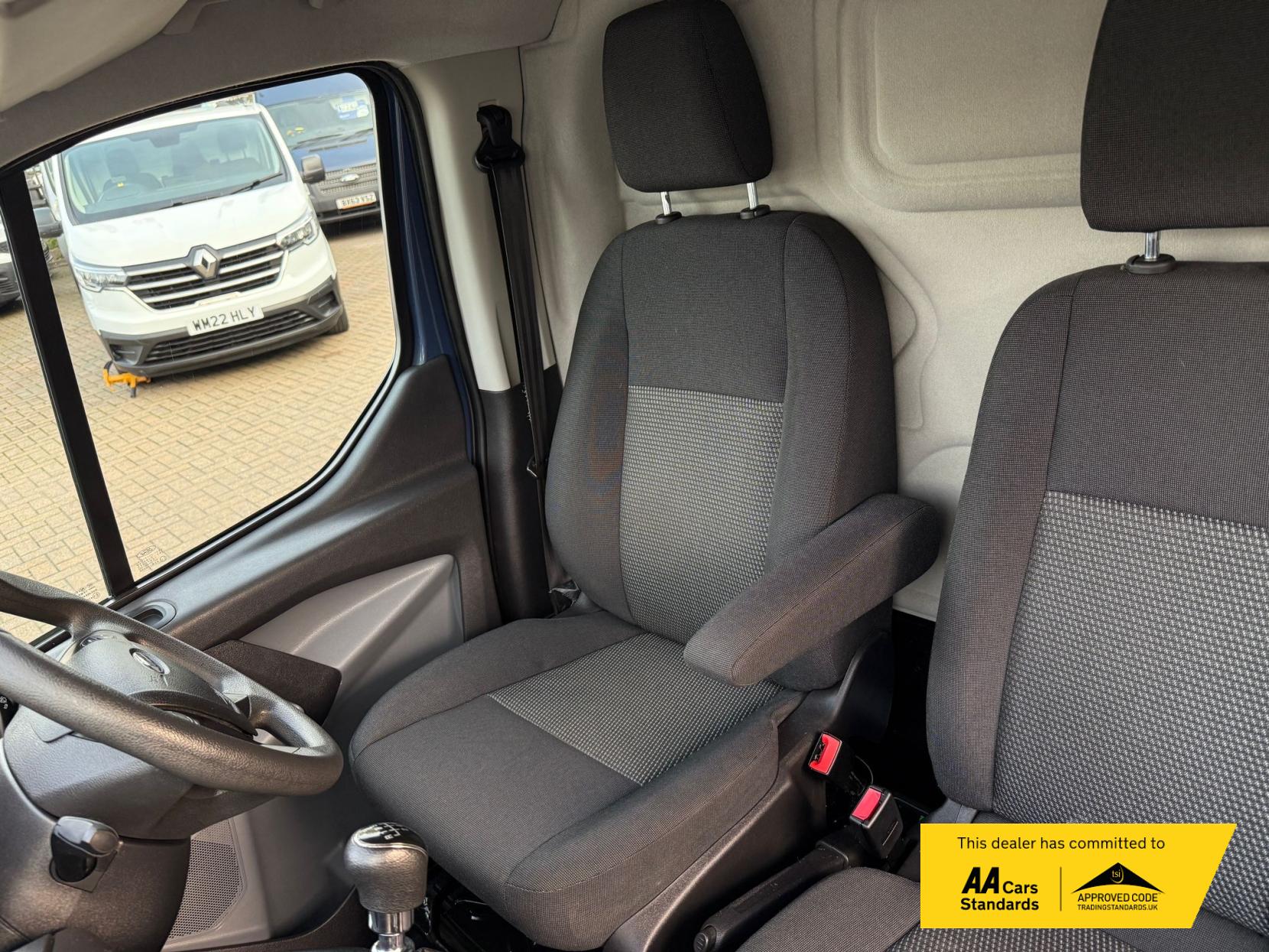 Ford Transit Custom 2.2 TDCi 290 Panel Van 5dr Diesel Manual L1 H1 (186 g/km, 98 bhp)