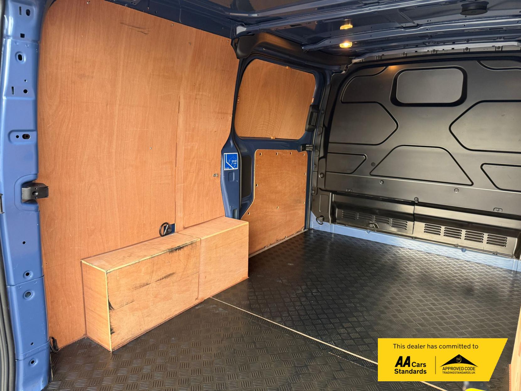 Ford Transit Custom 2.2 TDCi 290 Panel Van 5dr Diesel Manual L1 H1 (186 g/km, 98 bhp)
