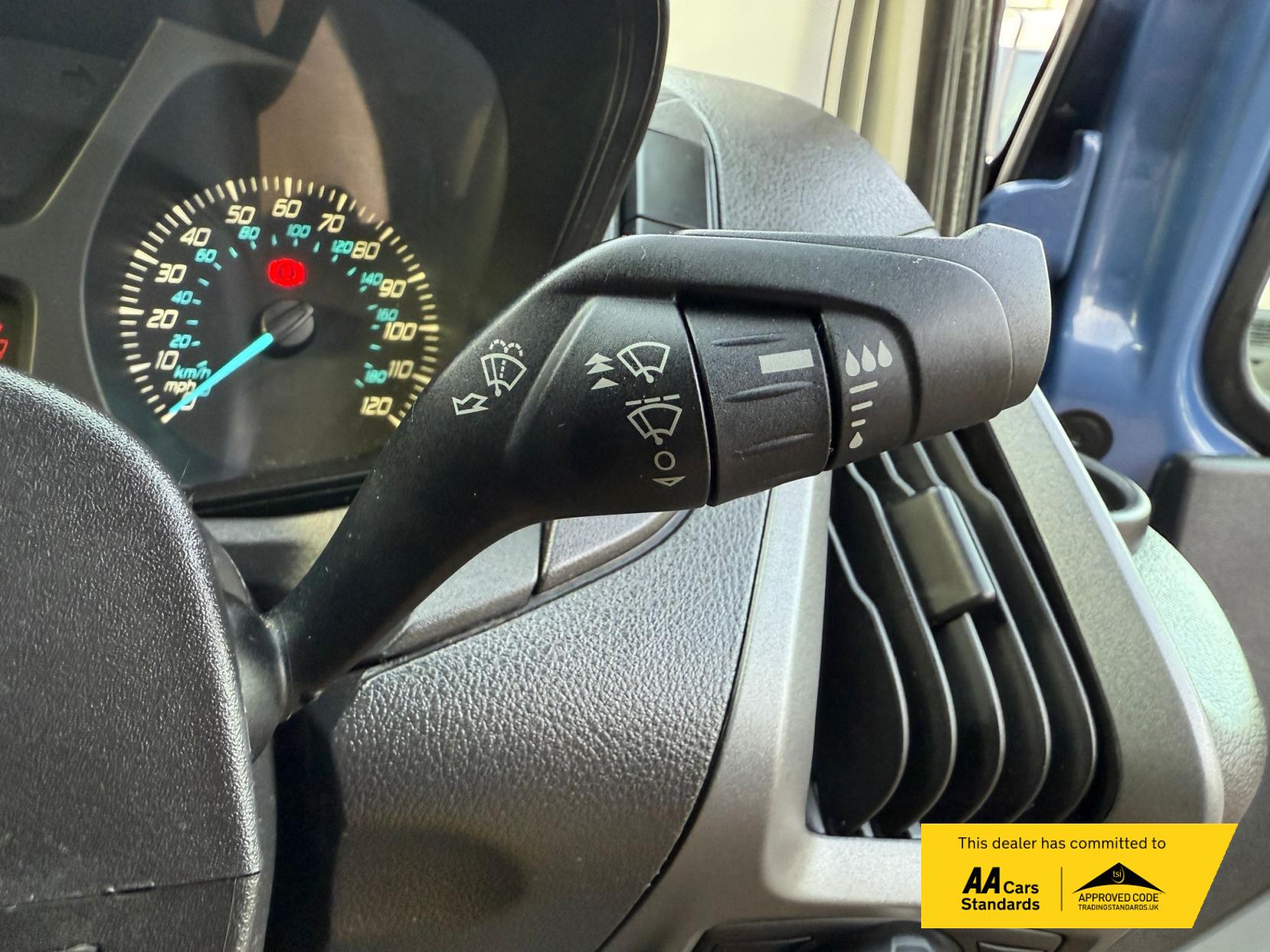 Ford Transit Custom 2.2 TDCi 290 Panel Van 5dr Diesel Manual L1 H1 (186 g/km, 98 bhp)