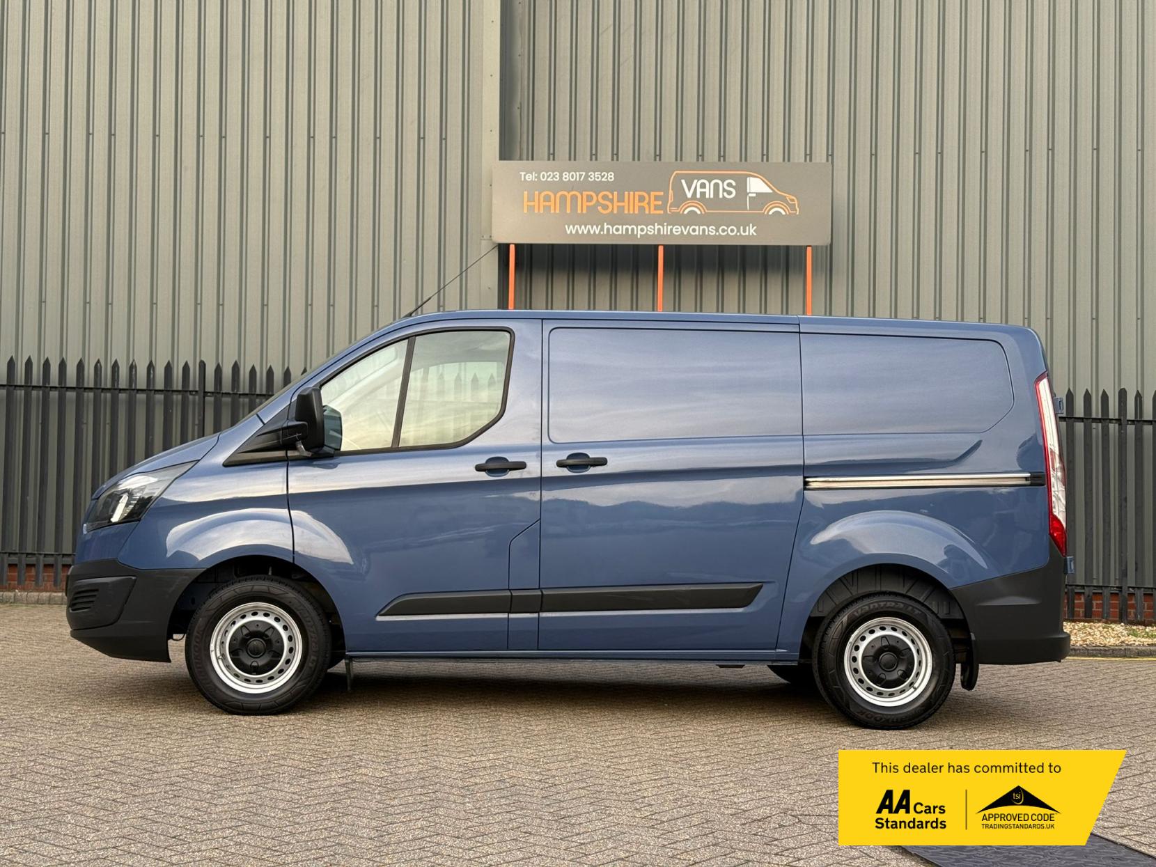 Ford Transit Custom 2.2 TDCi 290 Panel Van 5dr Diesel Manual L1 H1 (186 g/km, 98 bhp)