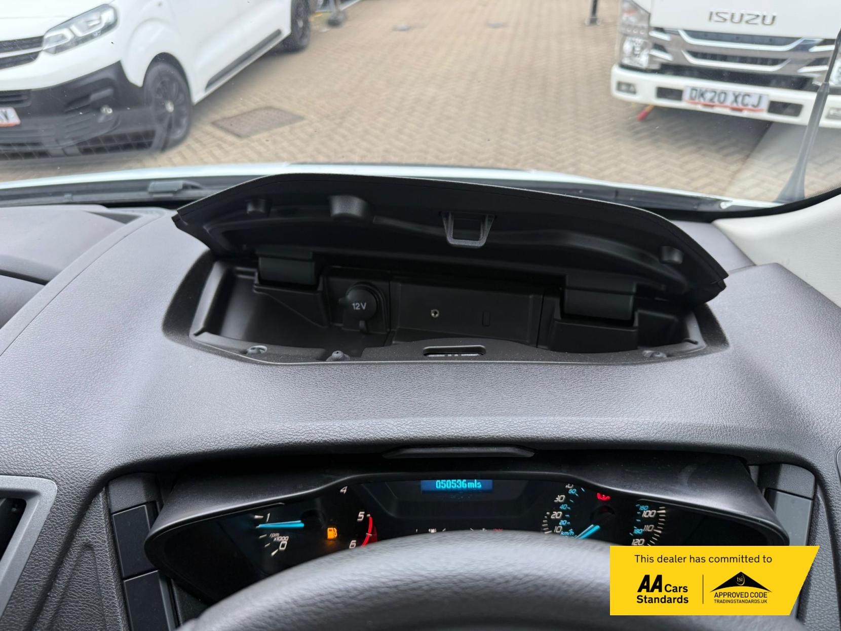 2018 Ford Transit 2.0 350 EcoBlue Luton 3dr Diesel Manual RWD L4 Euro 6 (170 ps) - Thumbnail 27