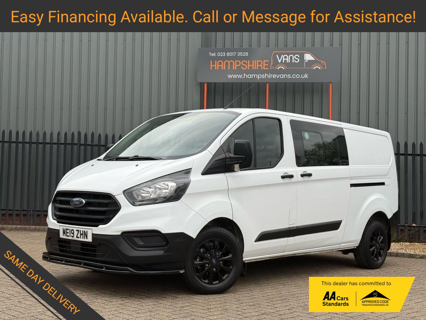 Ford Transit Custom 2.0 300 EcoBlue Crew Van Double Cab 5dr Diesel Manual L2 H1 Euro 6 (6 Seat) (105 ps)