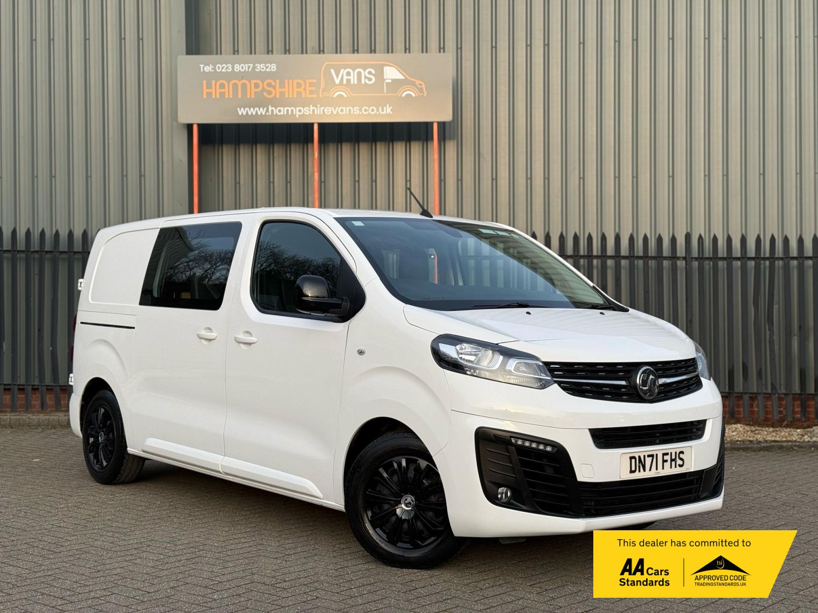 Vauxhall Vivaro 2.0 Turbo D 3100 Sportive Crew Van Double Cab 5dr Diesel Manual L1 H1 Euro 6 (s/s) (120 ps)