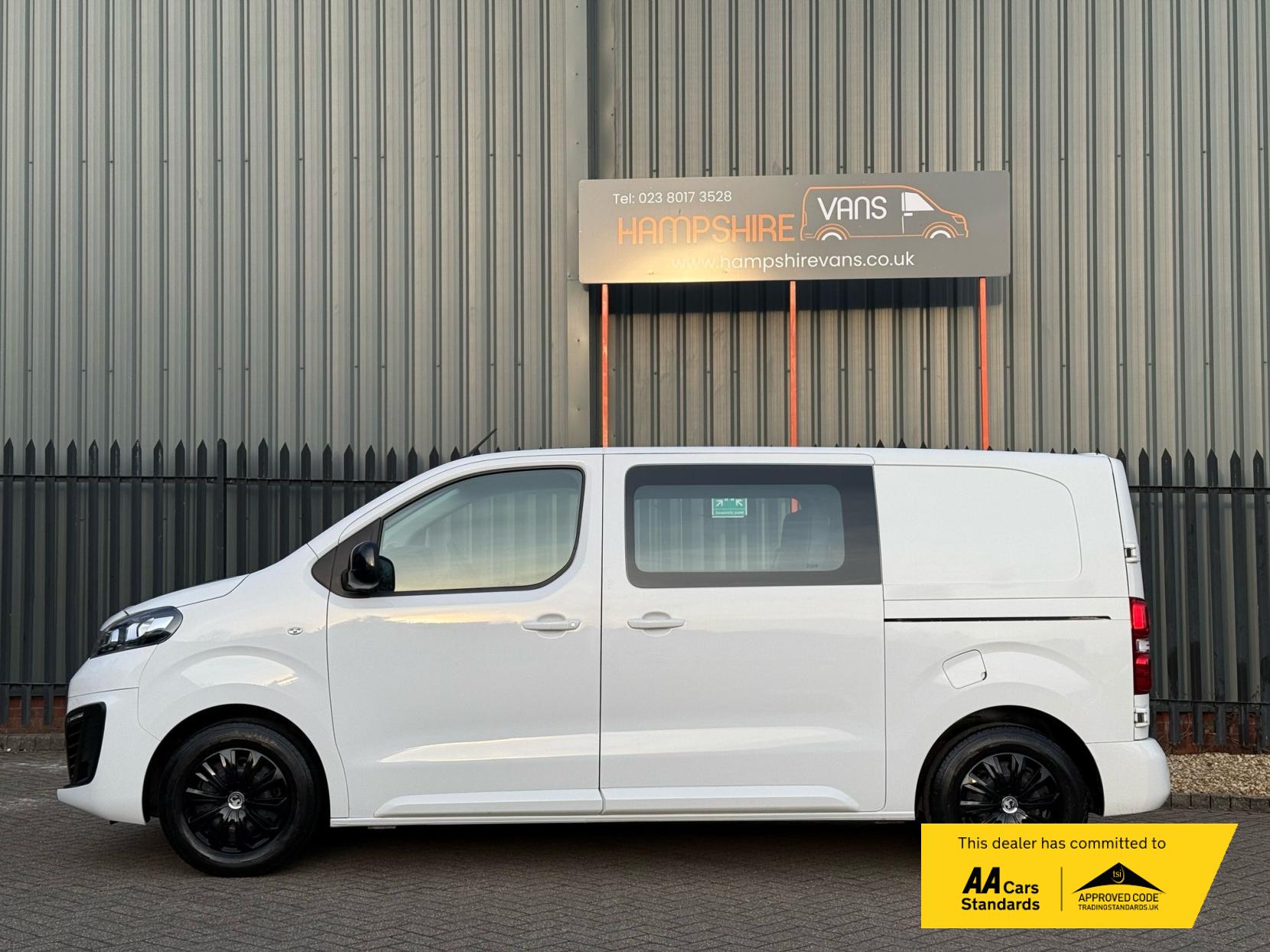 Vauxhall Vivaro 2.0 Turbo D 3100 Sportive Crew Van Double Cab 5dr Diesel Manual L1 H1 Euro 6 (s/s) (120 ps)