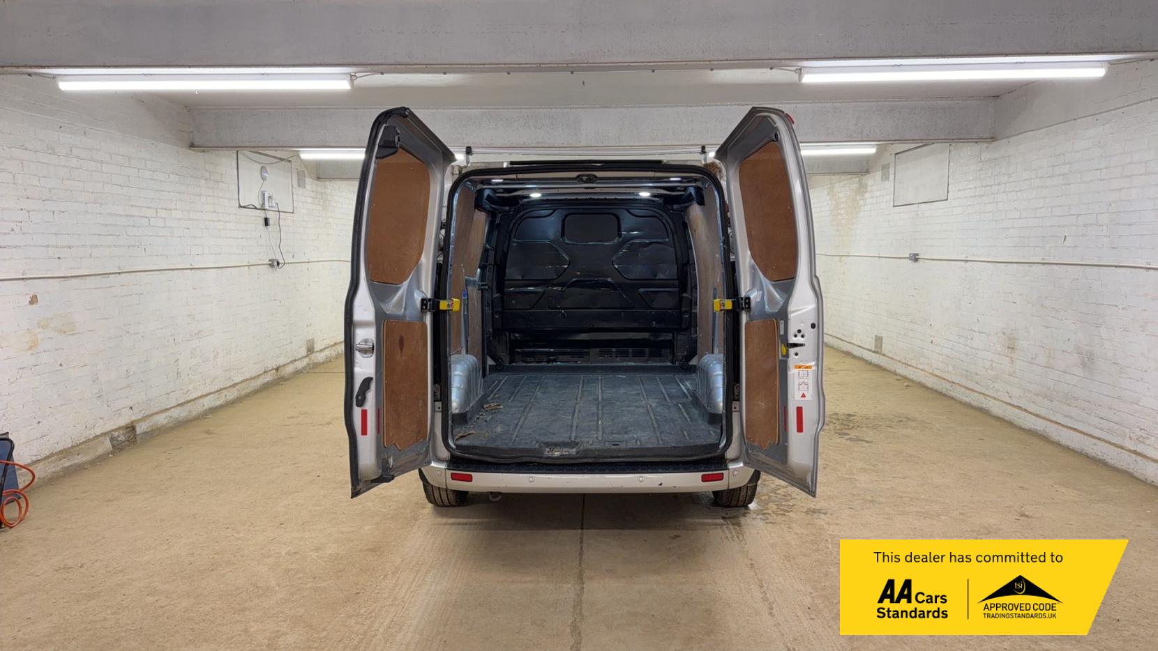 Ford Transit Custom 2.0 280 EcoBlue Limited Panel Van 5dr Diesel Manual L1 H1 Euro 6 (s/s) (130 ps)