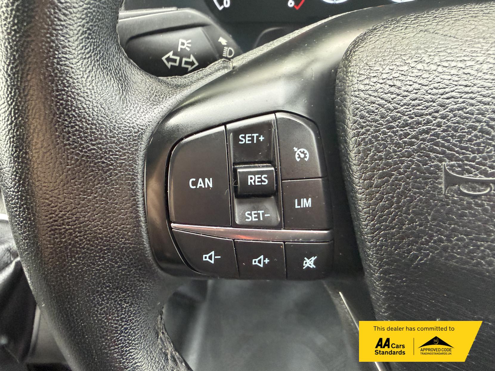 Ford Transit Custom 2.0 Limited Panel Van (2017 - 2023)