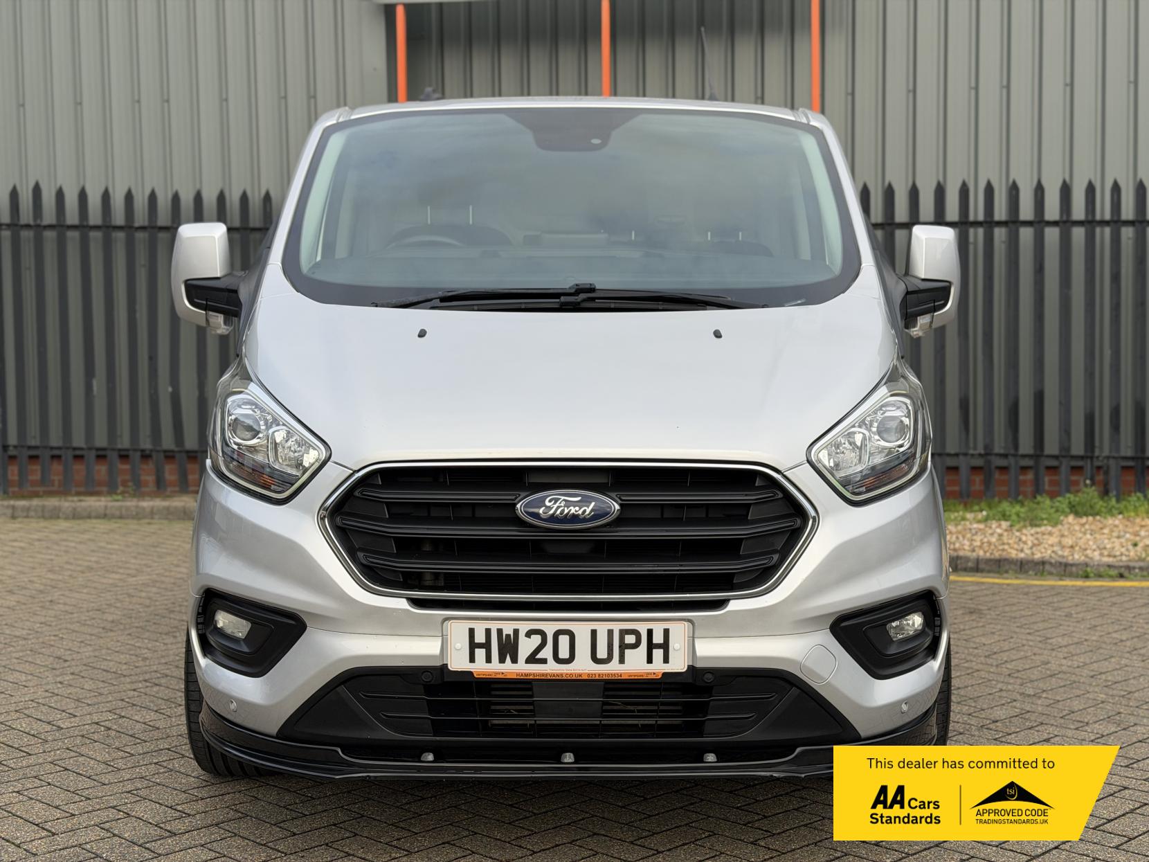 Ford Transit Custom 2.0 Limited Panel Van (2017 - 2023)