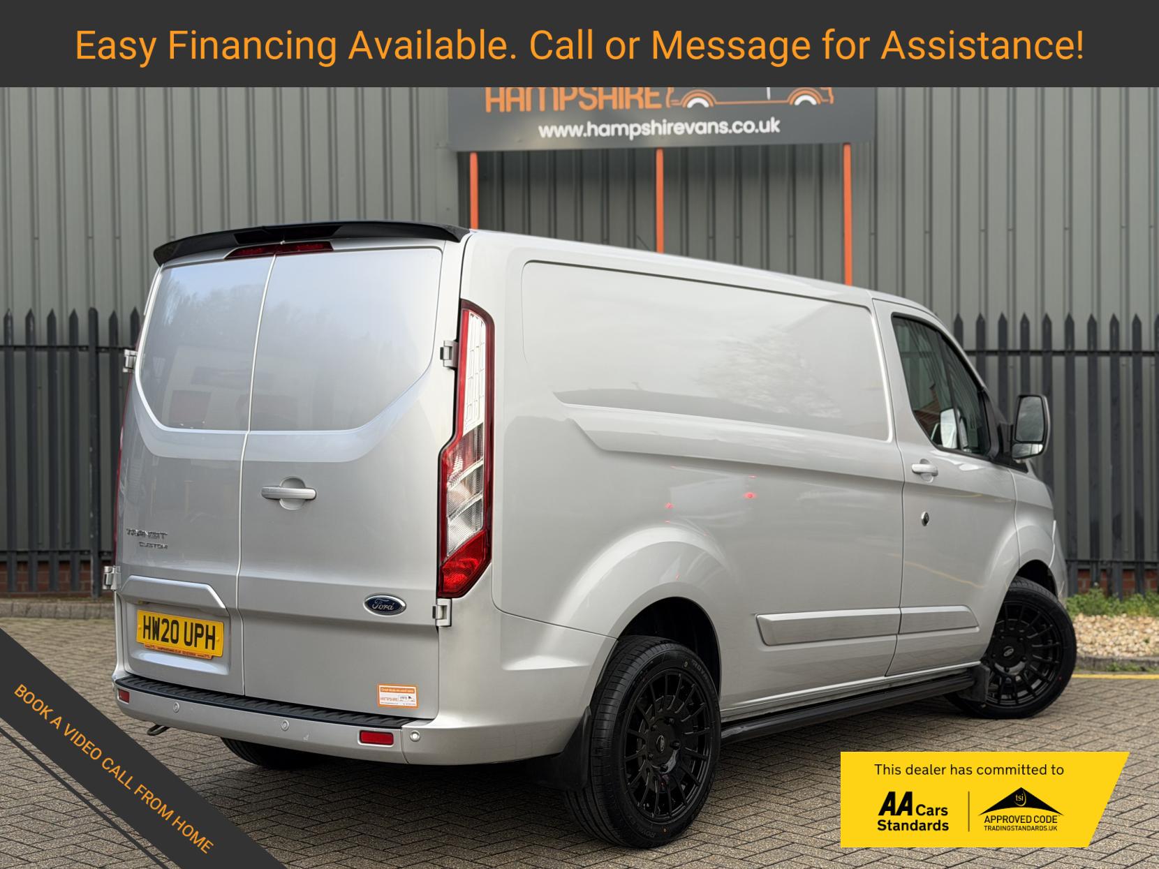 Ford Transit Custom 2.0 Limited Panel Van (2017 - 2023)