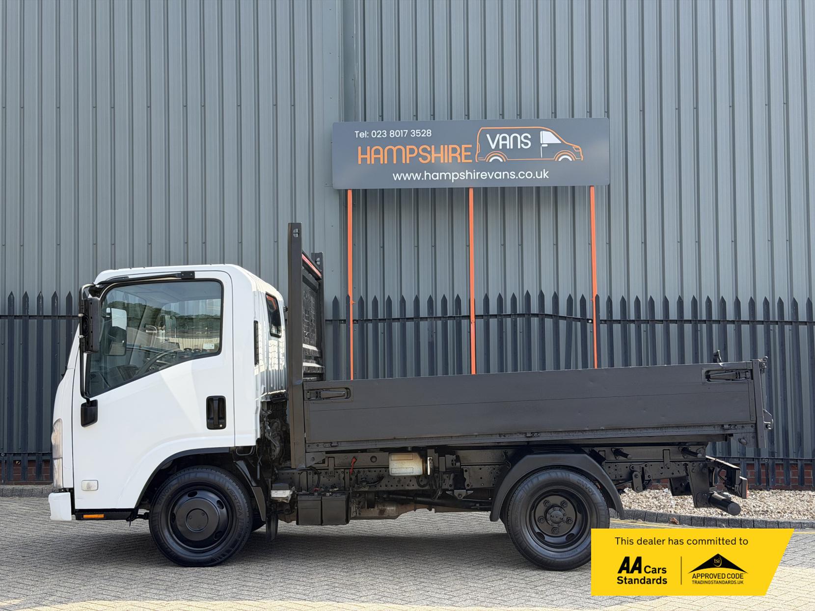 2016 Isuzu Grafter - Thumbnail 12