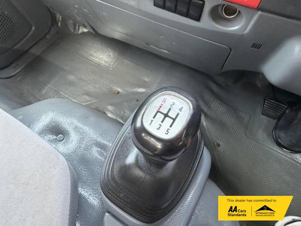 2016 Isuzu Grafter - Thumbnail 34