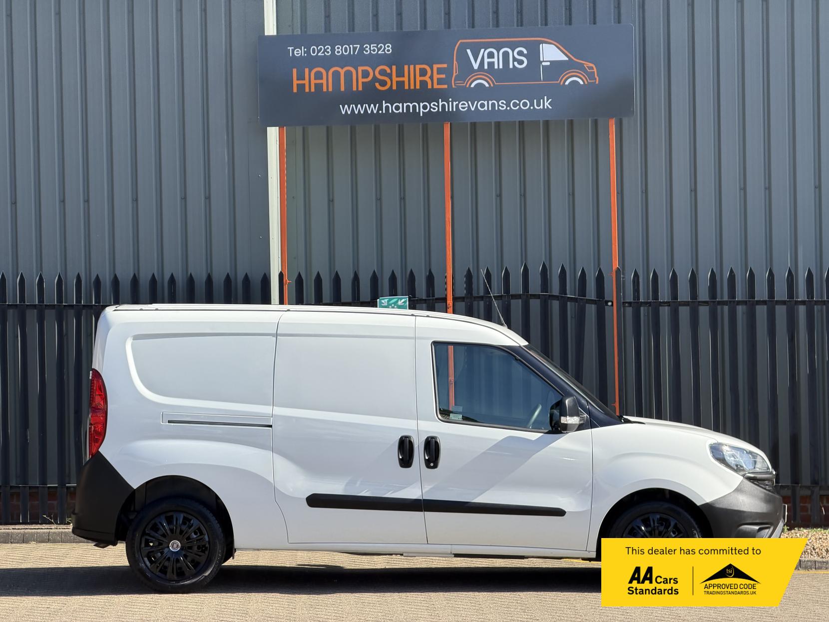 Fiat Doblo 1.6 MultiJetII Maxi Tecnico Panel Van 6dr Diesel Manual L2 H1 Euro 6 (s/s) (105 bhp)