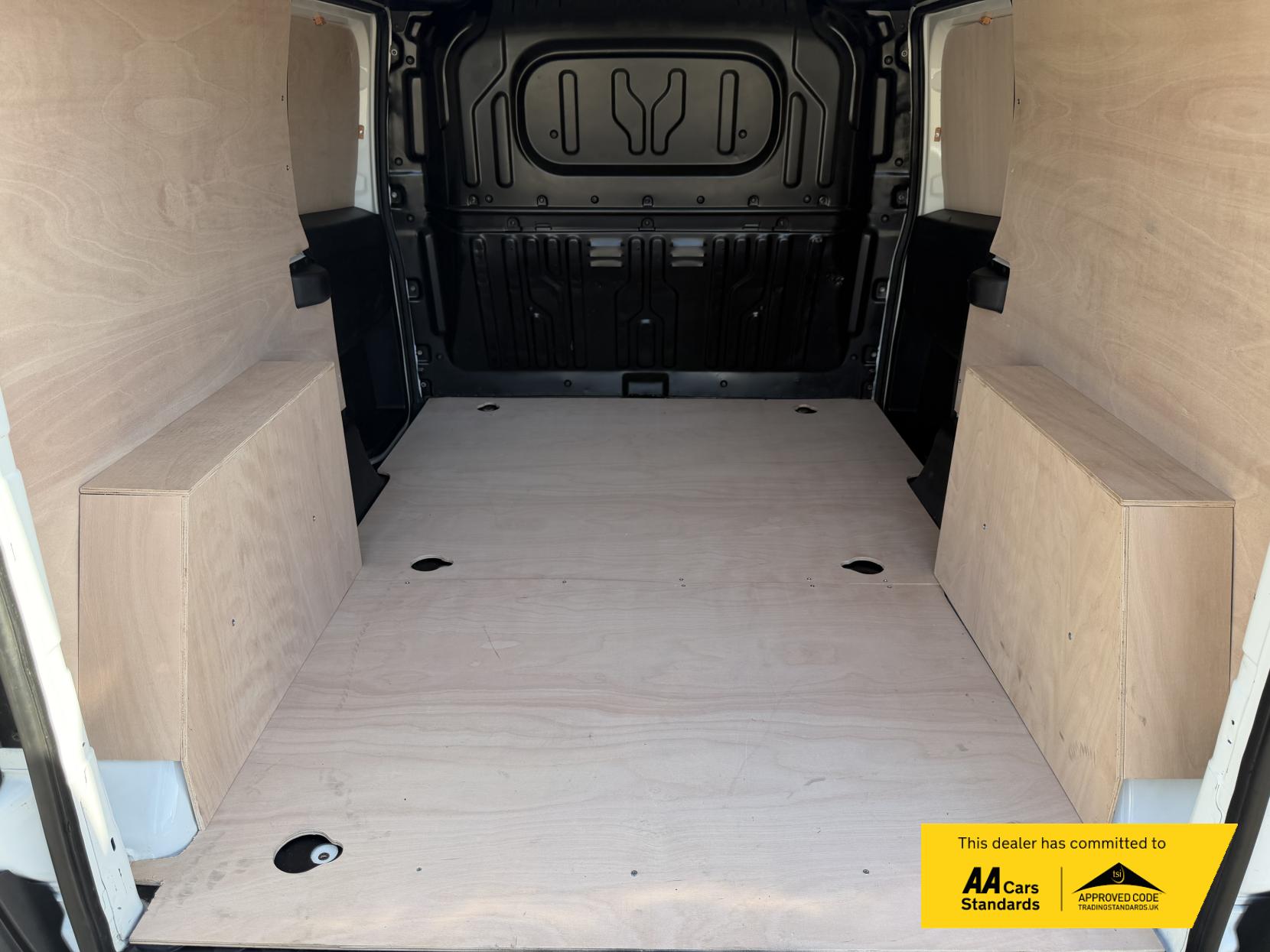 Fiat Doblo 1.6 MultiJetII Maxi Tecnico Panel Van 6dr Diesel Manual L2 H1 Euro 6 (s/s) (105 bhp)