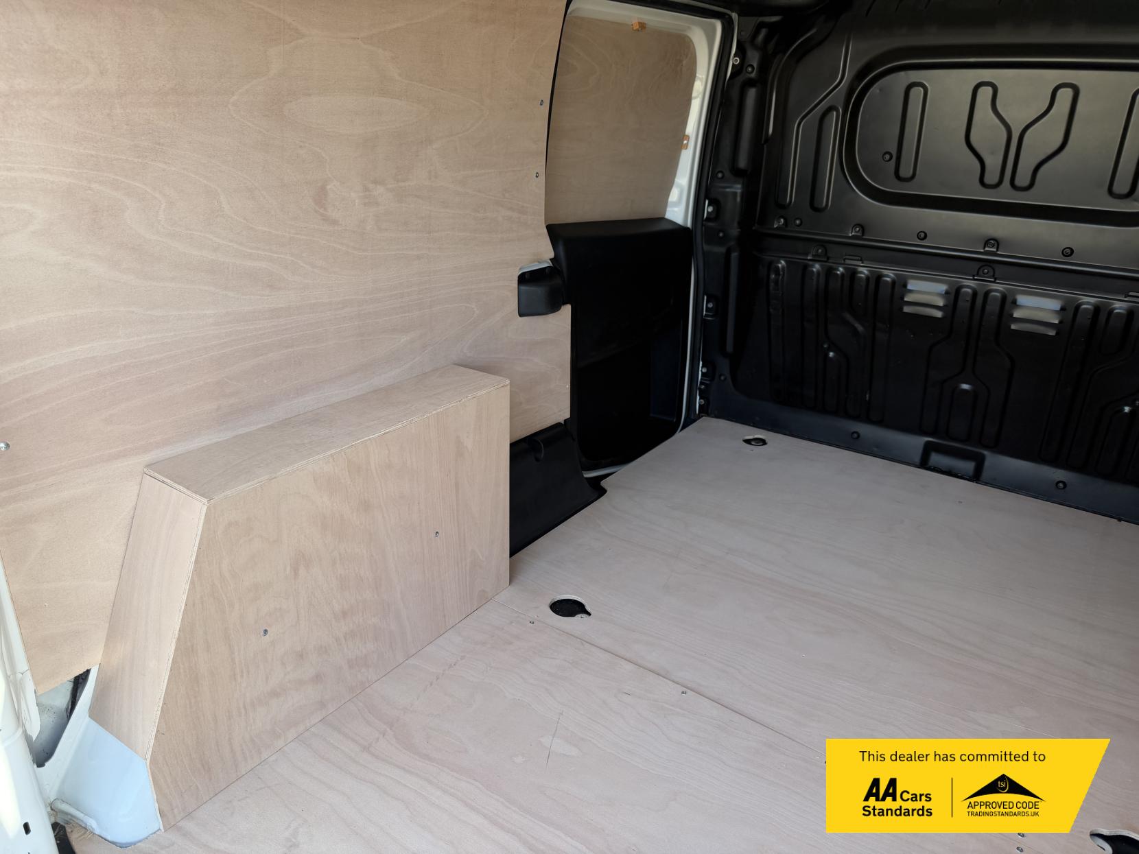 Fiat Doblo 1.6 MultiJetII Maxi Tecnico Panel Van 6dr Diesel Manual L2 H1 Euro 6 (s/s) (105 bhp)
