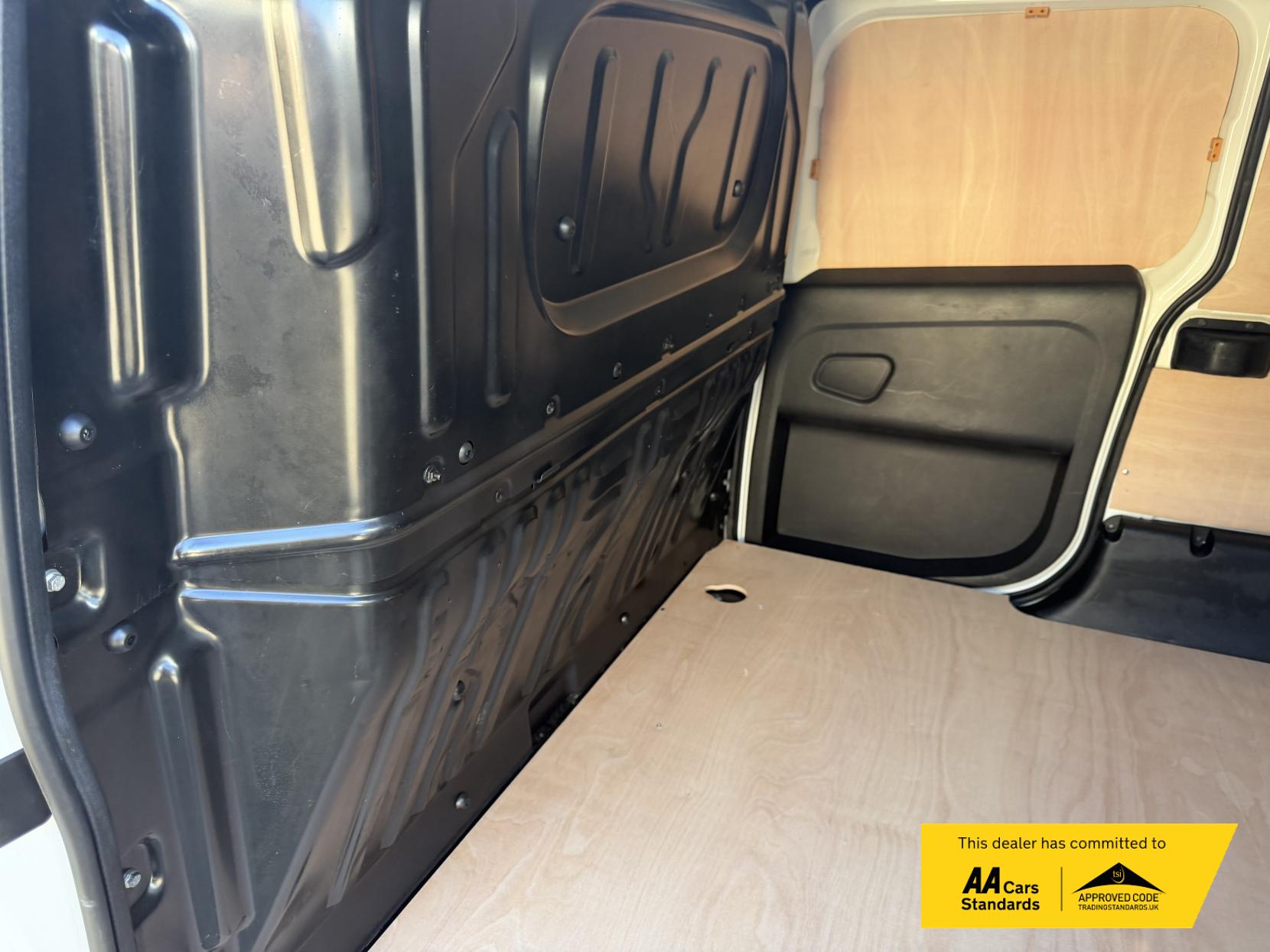 Fiat Doblo 1.6 MultiJetII Maxi Tecnico Panel Van 6dr Diesel Manual L2 H1 Euro 6 (s/s) (105 bhp)