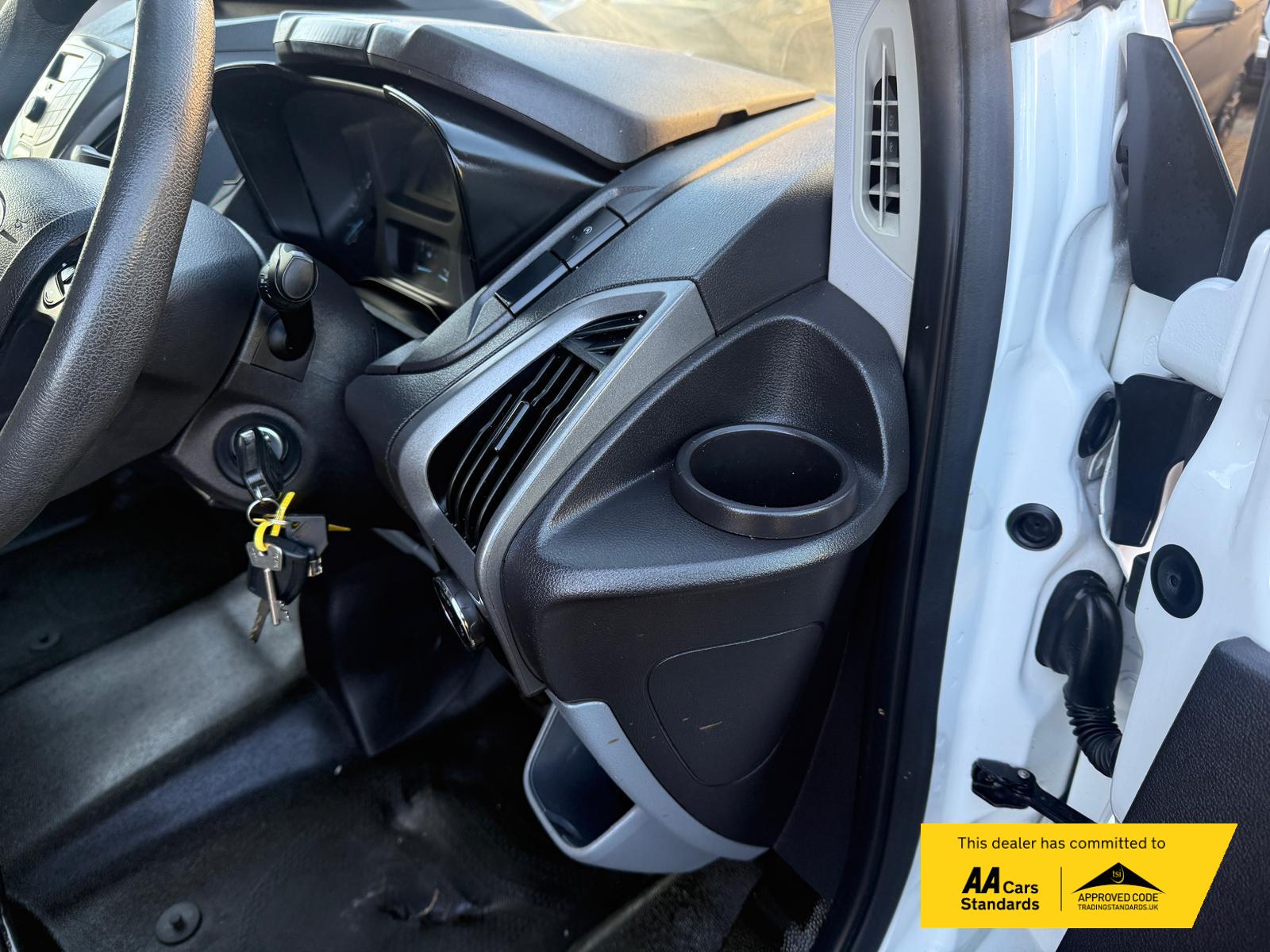 Ford Transit Custom 2.2 TDCi 310 ECOnetic Panel Van 5dr Diesel Manual L1 H1 (162 g/km, 98 bhp)