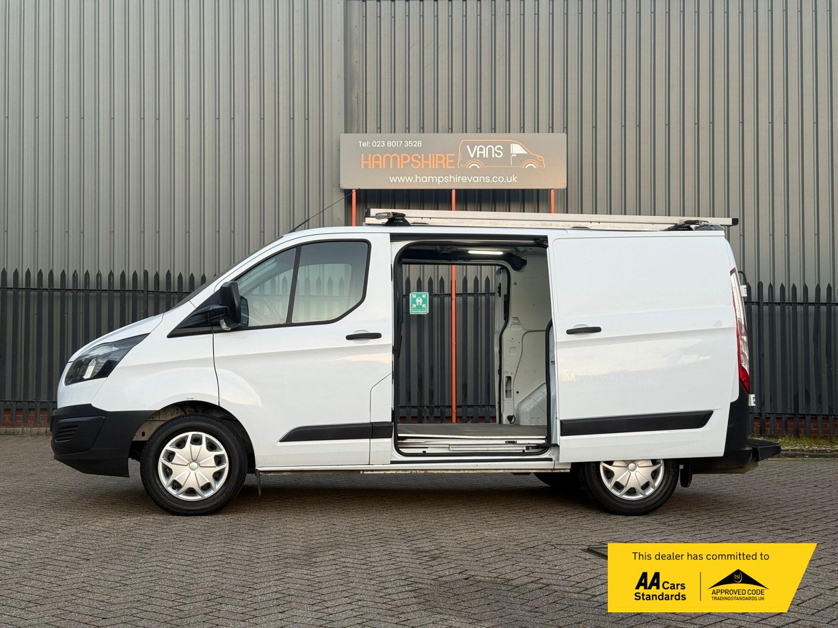 Ford Transit Custom 2.2 TDCi 310 ECOnetic Panel Van 5dr Diesel Manual L1 H1 (162 g/km, 98 bhp)
