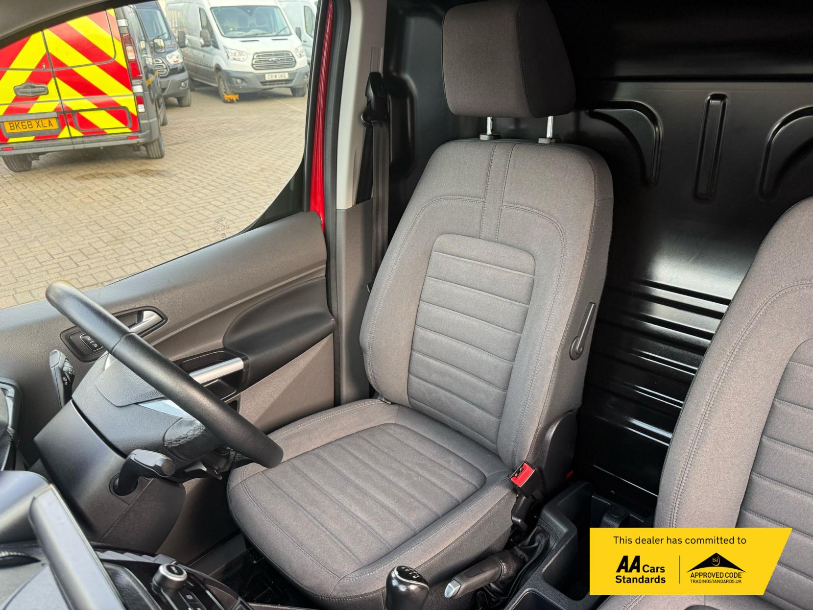 Ford Transit Connect 1.5 240 EcoBlue Limited Panel Van 5dr Diesel Manual L2 Euro 6 (s/s) (120 ps)