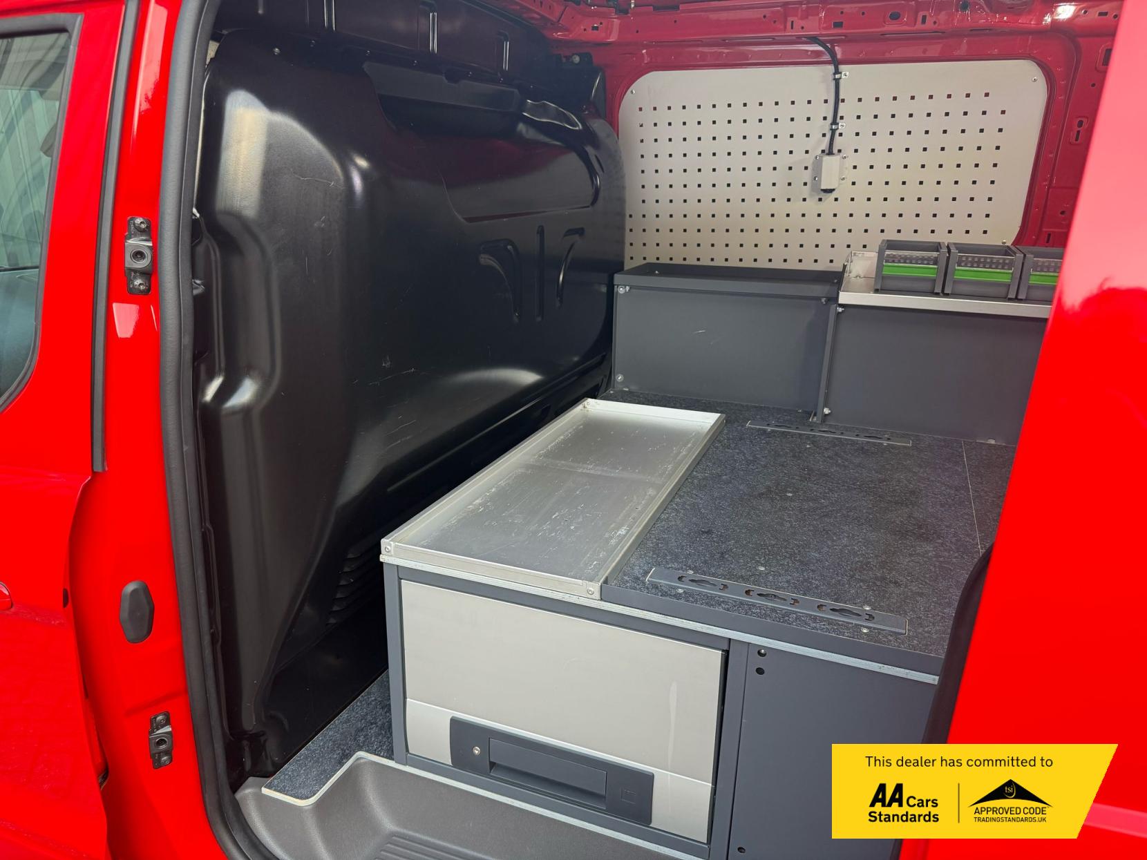 Ford Transit Connect 1.5 240 EcoBlue Limited Panel Van 5dr Diesel Manual L2 Euro 6 (s/s) (120 ps)