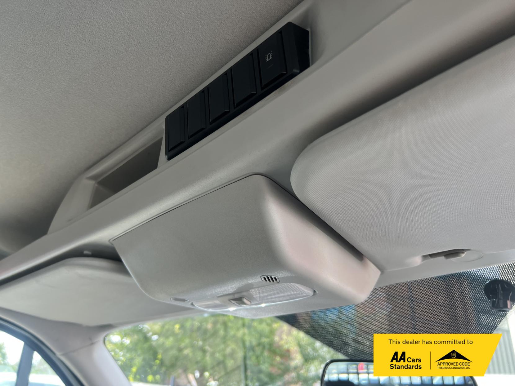 Ford Transit 2.0 350 EcoBlue Leader Tipper 2dr Diesel Manual RWD L2 Euro 6 (s/s) (1-Stop) (170 ps)