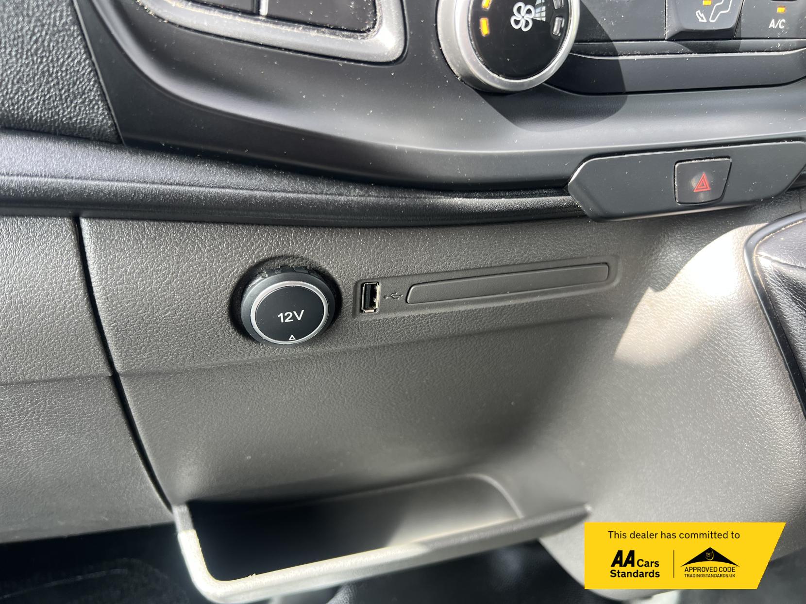 Ford Transit 2.0 350 EcoBlue Leader Tipper 2dr Diesel Manual RWD L2 Euro 6 (s/s) (1-Stop) (170 ps)