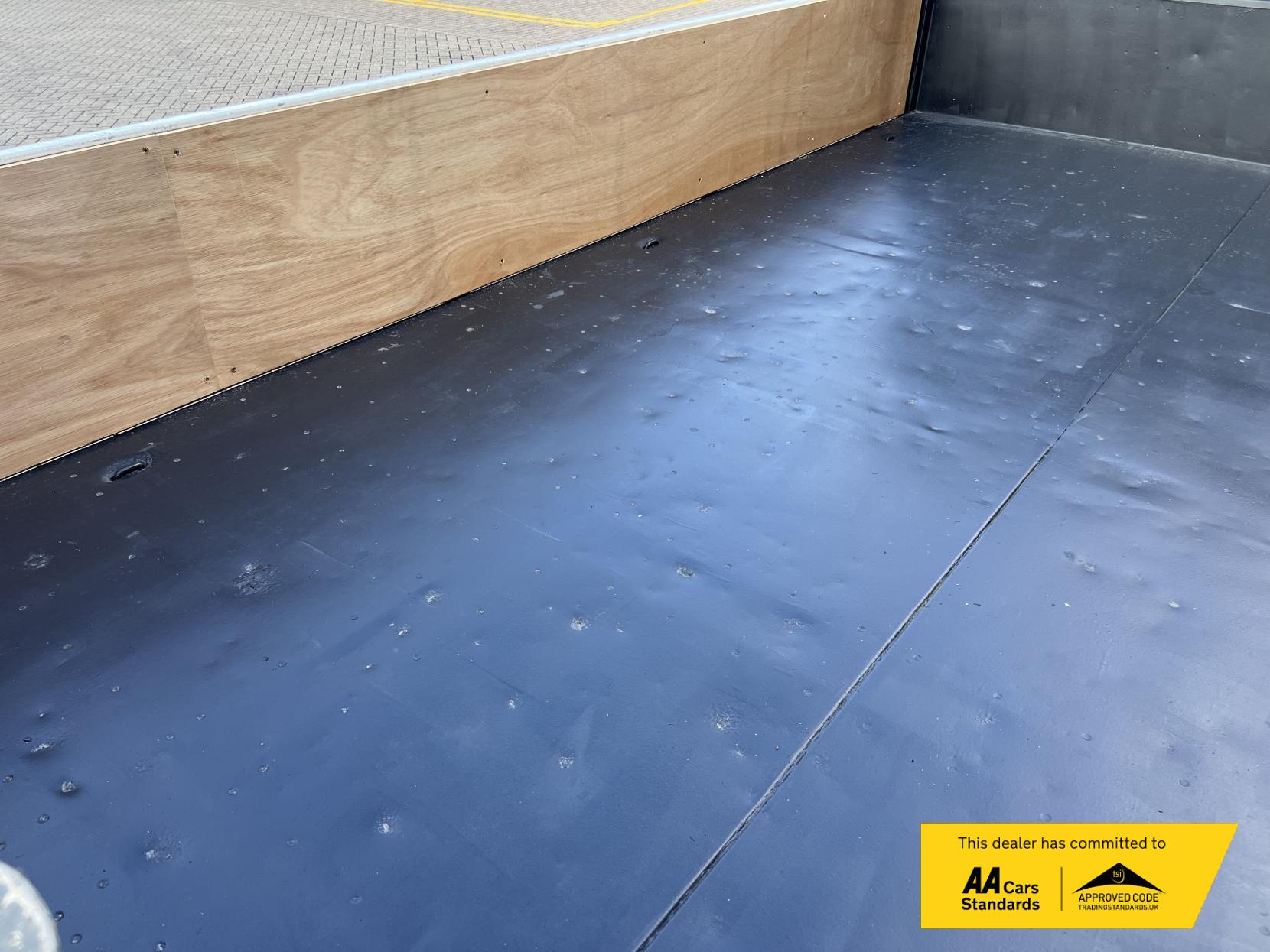 Ford Transit 2.0 350 EcoBlue Leader Tipper 2dr Diesel Manual RWD L2 Euro 6 (s/s) (1-Stop) (170 ps)