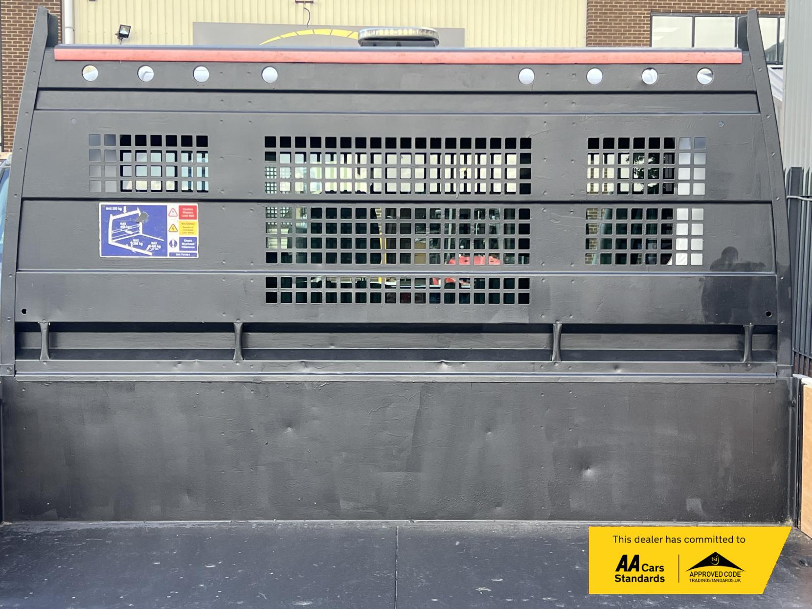 Ford Transit 2.0 350 EcoBlue Leader Tipper 2dr Diesel Manual RWD L2 Euro 6 (s/s) (1-Stop) (170 ps)