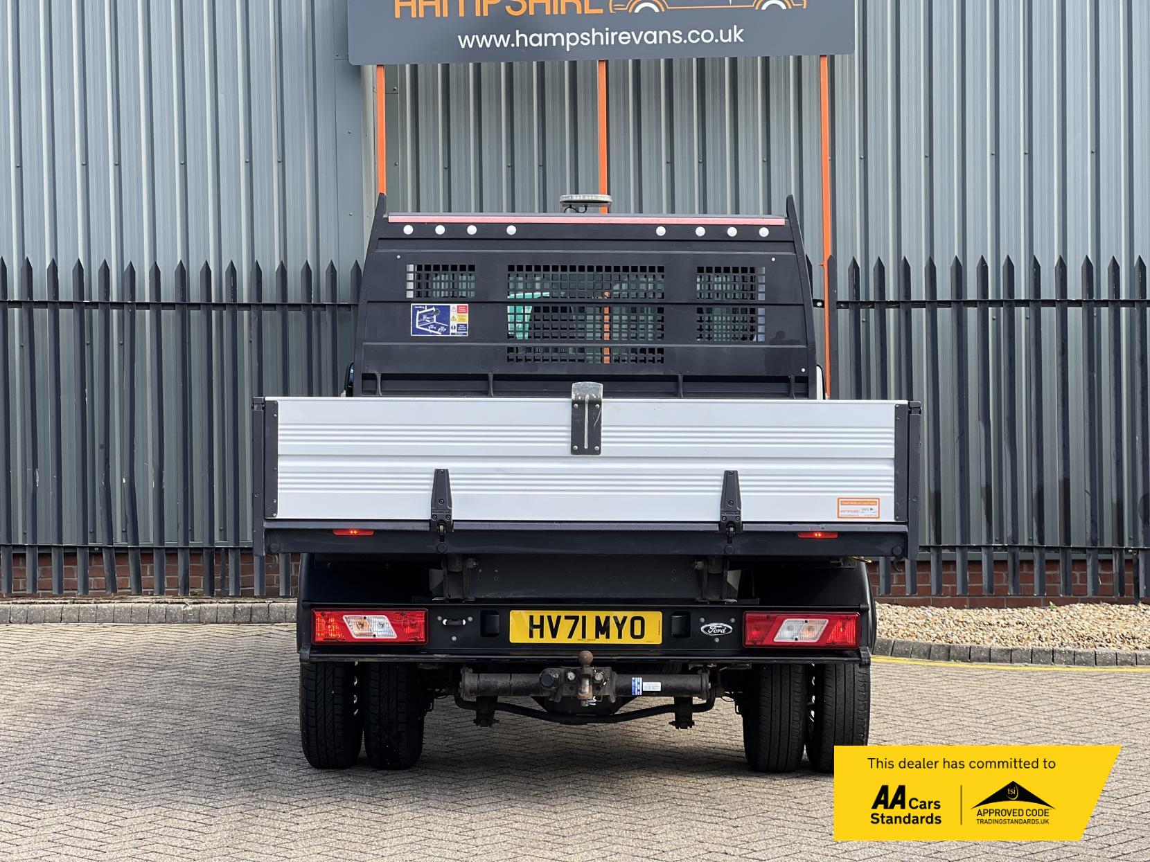 Ford Transit 2.0 350 EcoBlue Leader Tipper 2dr Diesel Manual RWD L2 Euro 6 (s/s) (1-Stop) (170 ps)