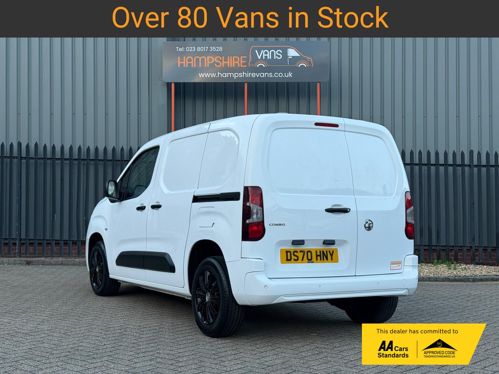2020 Vauxhall Combo 1.6 Turbo D 2300 Sportive Panel Van 4dr Diesel Manual L1 H1 Euro 6 (s/s) (100 ps) - Thumbnail 4