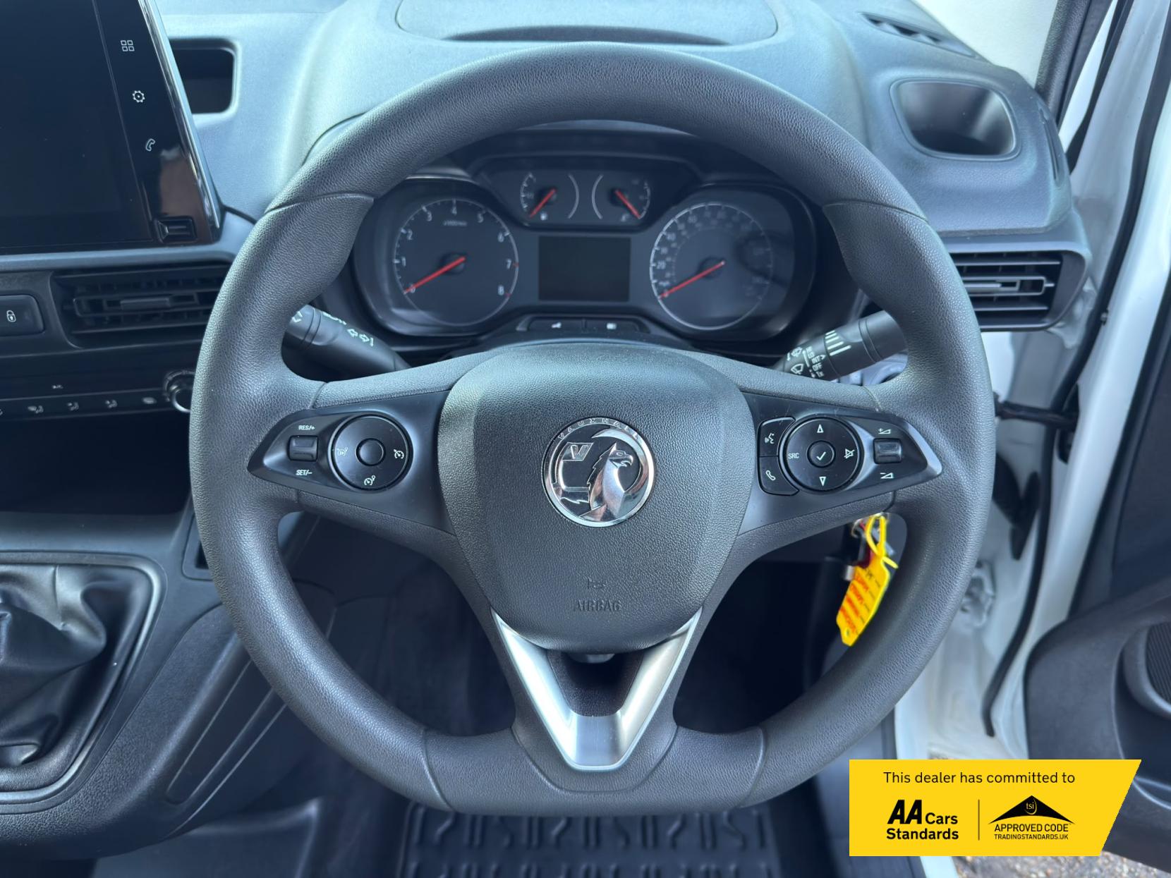 2020 Vauxhall Combo 1.6 Turbo D 2300 Sportive Panel Van 4dr Diesel Manual L1 H1 Euro 6 (s/s) (100 ps) - Thumbnail 39