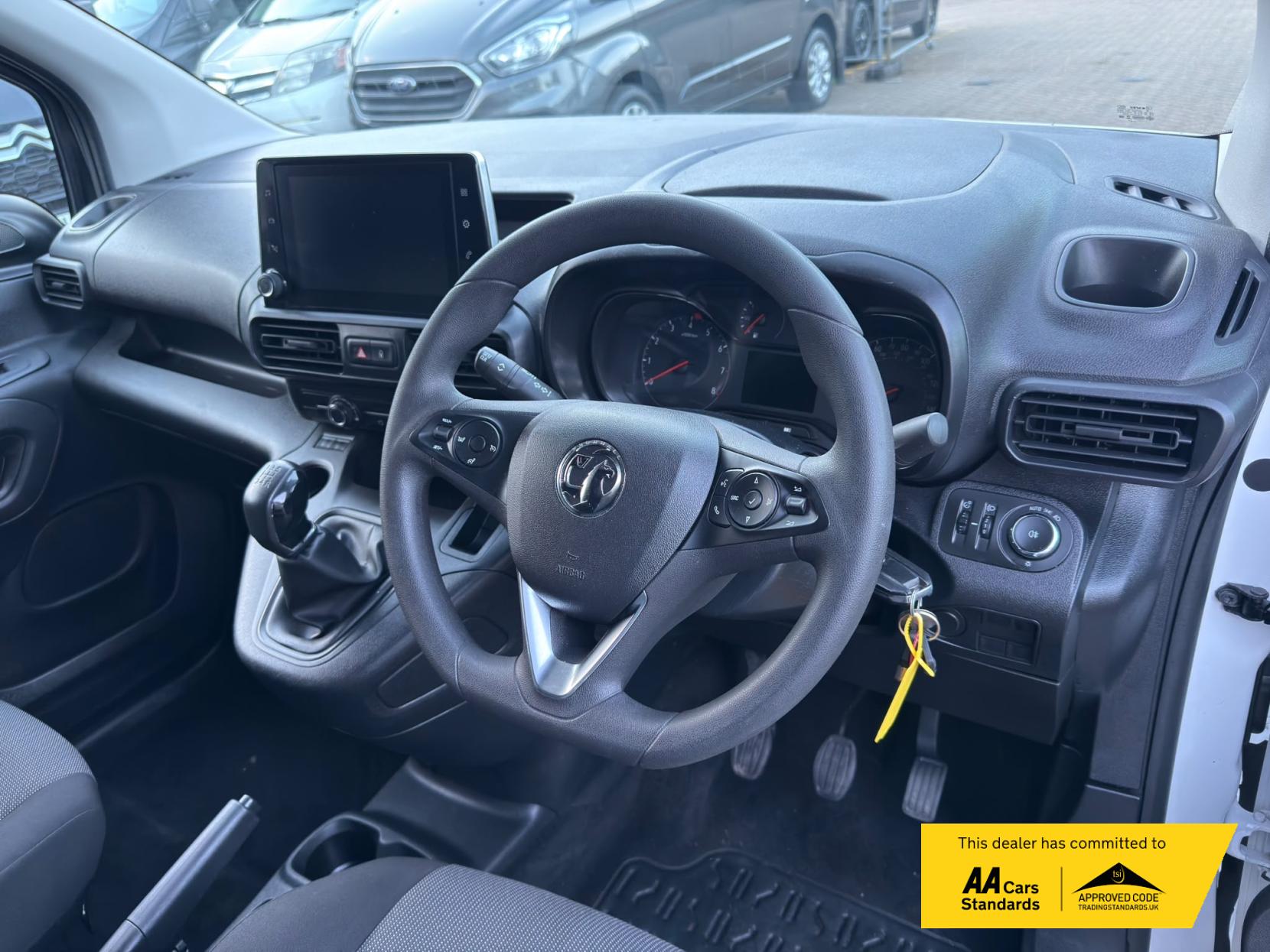 2020 Vauxhall Combo 1.6 Turbo D 2300 Sportive Panel Van 4dr Diesel Manual L1 H1 Euro 6 (s/s) (100 ps) - Thumbnail 45
