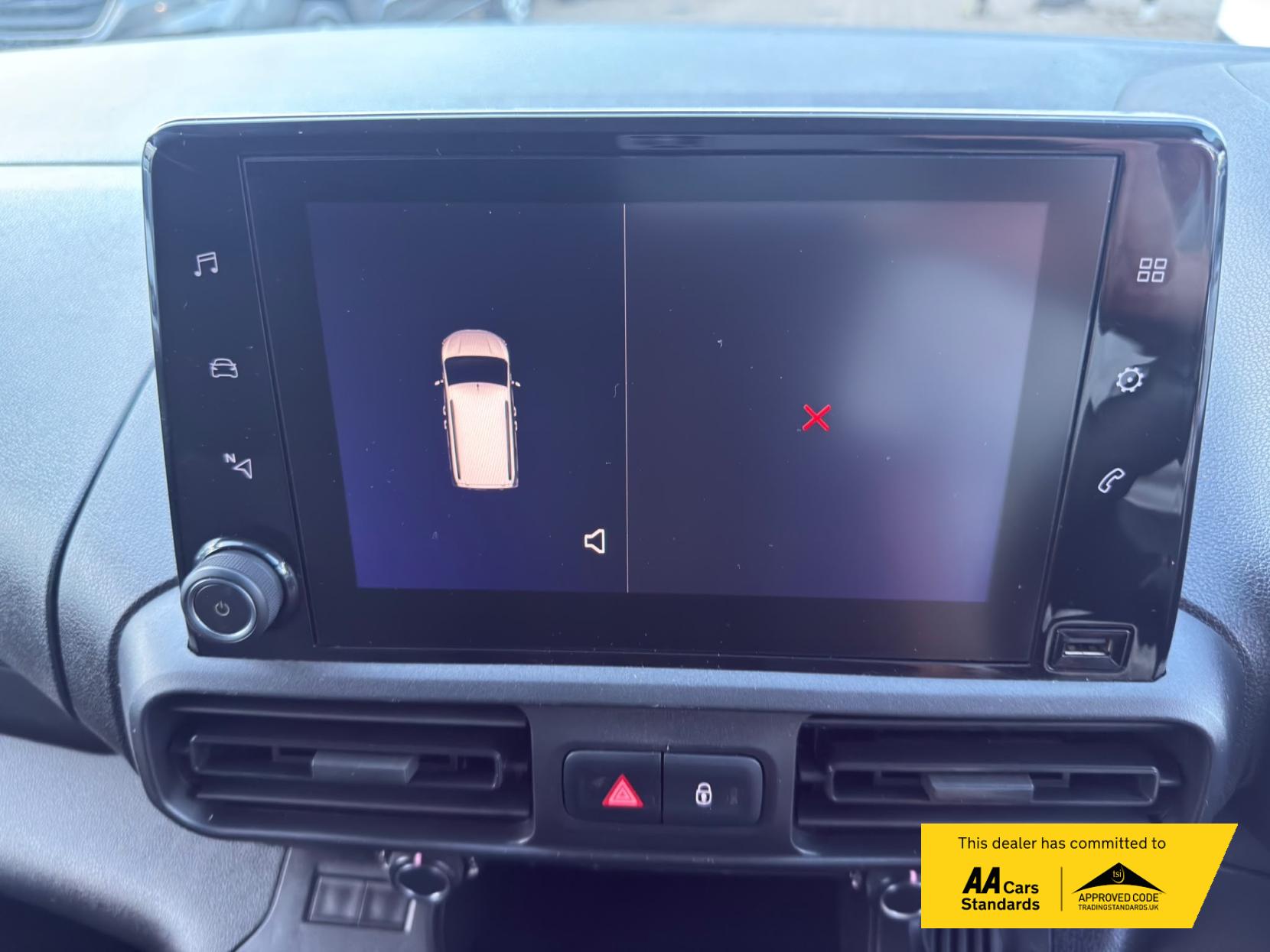 2020 Vauxhall Combo 1.6 Turbo D 2300 Sportive Panel Van 4dr Diesel Manual L1 H1 Euro 6 (s/s) (100 ps) - Thumbnail 11