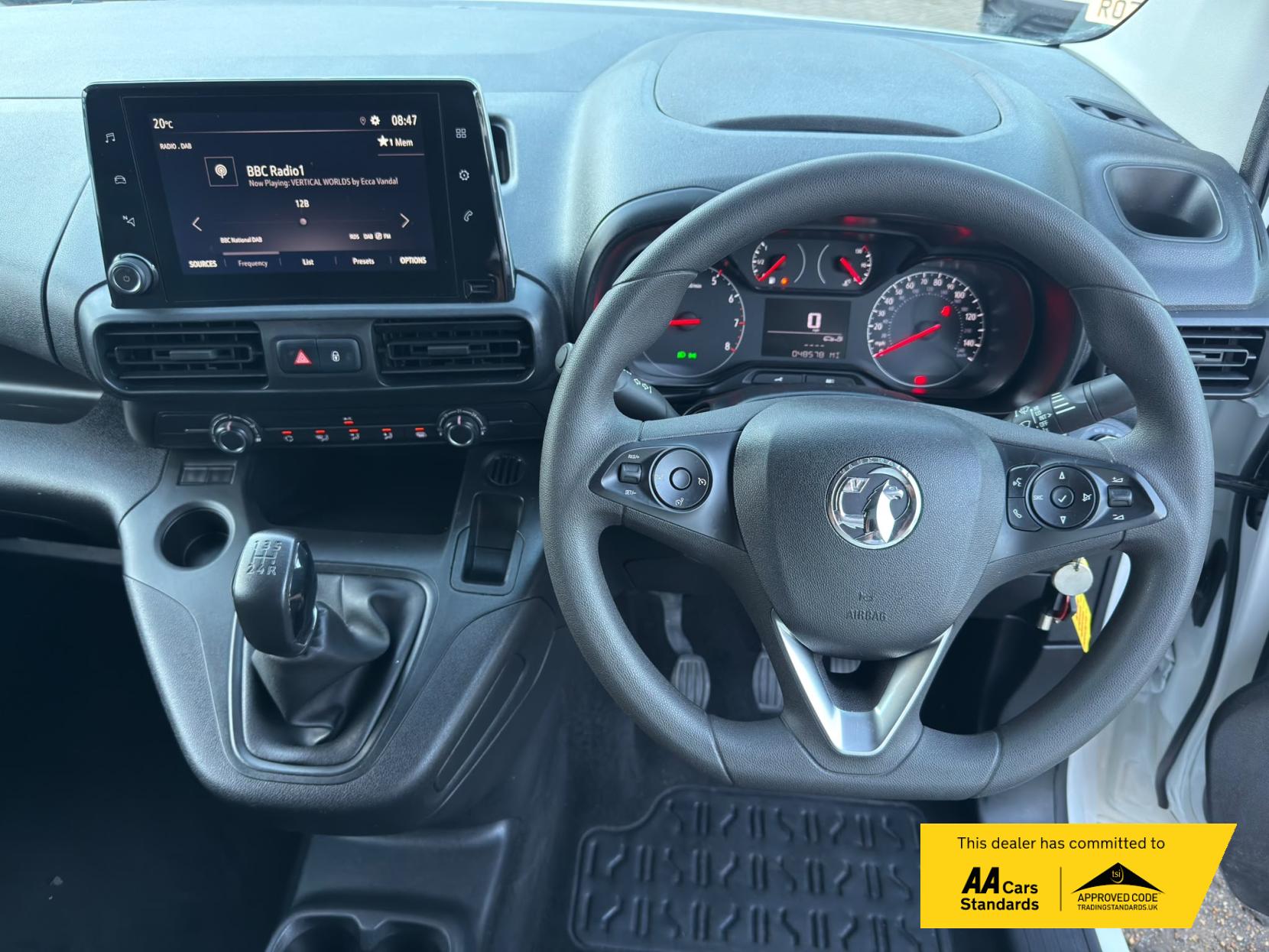 2020 Vauxhall Combo 1.6 Turbo D 2300 Sportive Panel Van 4dr Diesel Manual L1 H1 Euro 6 (s/s) (100 ps) - Thumbnail 33