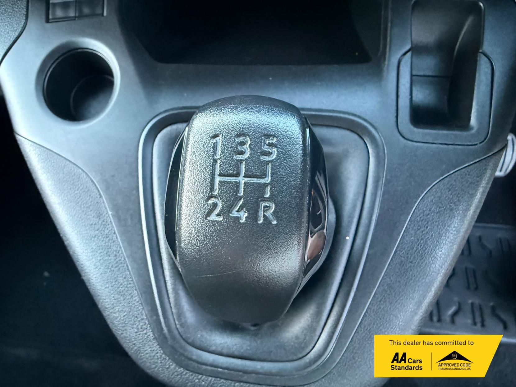 2020 Vauxhall Combo 1.6 Turbo D 2300 Sportive Panel Van 4dr Diesel Manual L1 H1 Euro 6 (s/s) (100 ps) - Thumbnail 31