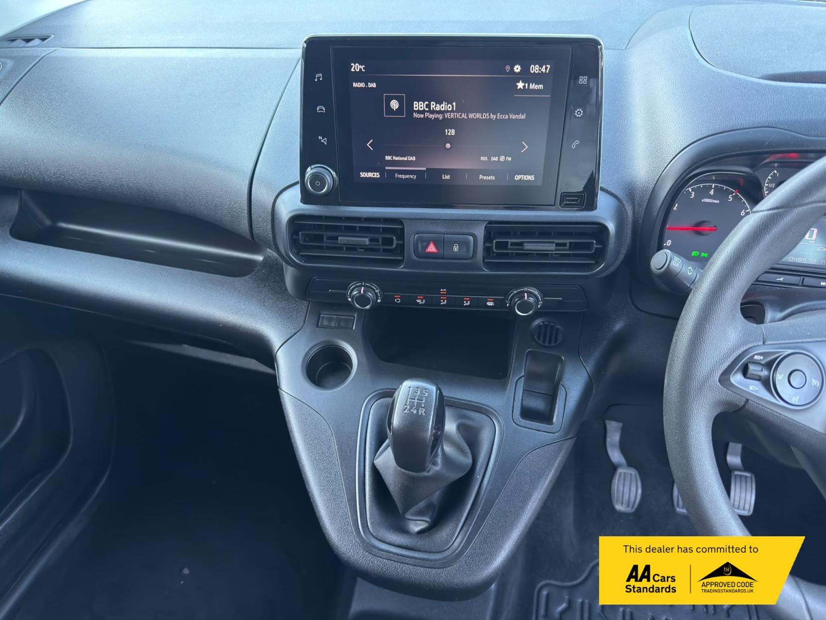 2020 Vauxhall Combo 1.6 Turbo D 2300 Sportive Panel Van 4dr Diesel Manual L1 H1 Euro 6 (s/s) (100 ps) - Thumbnail 30