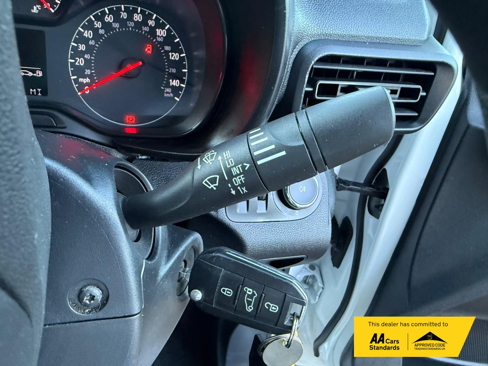 2020 Vauxhall Combo 1.6 Turbo D 2300 Sportive Panel Van 4dr Diesel Manual L1 H1 Euro 6 (s/s) (100 ps) - Thumbnail 42