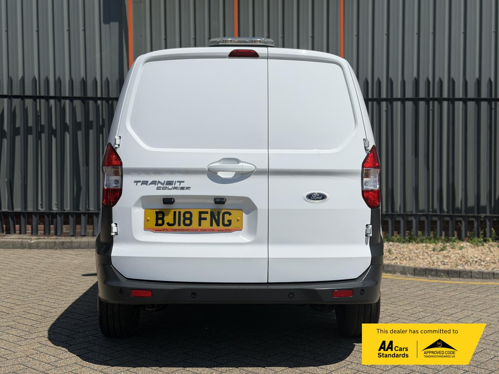 2018 Ford Transit Courier 1.5 TDCi Trend Panel Van 5dr Diesel Manual L1 Euro 6 (75 ps) - Thumbnail 9