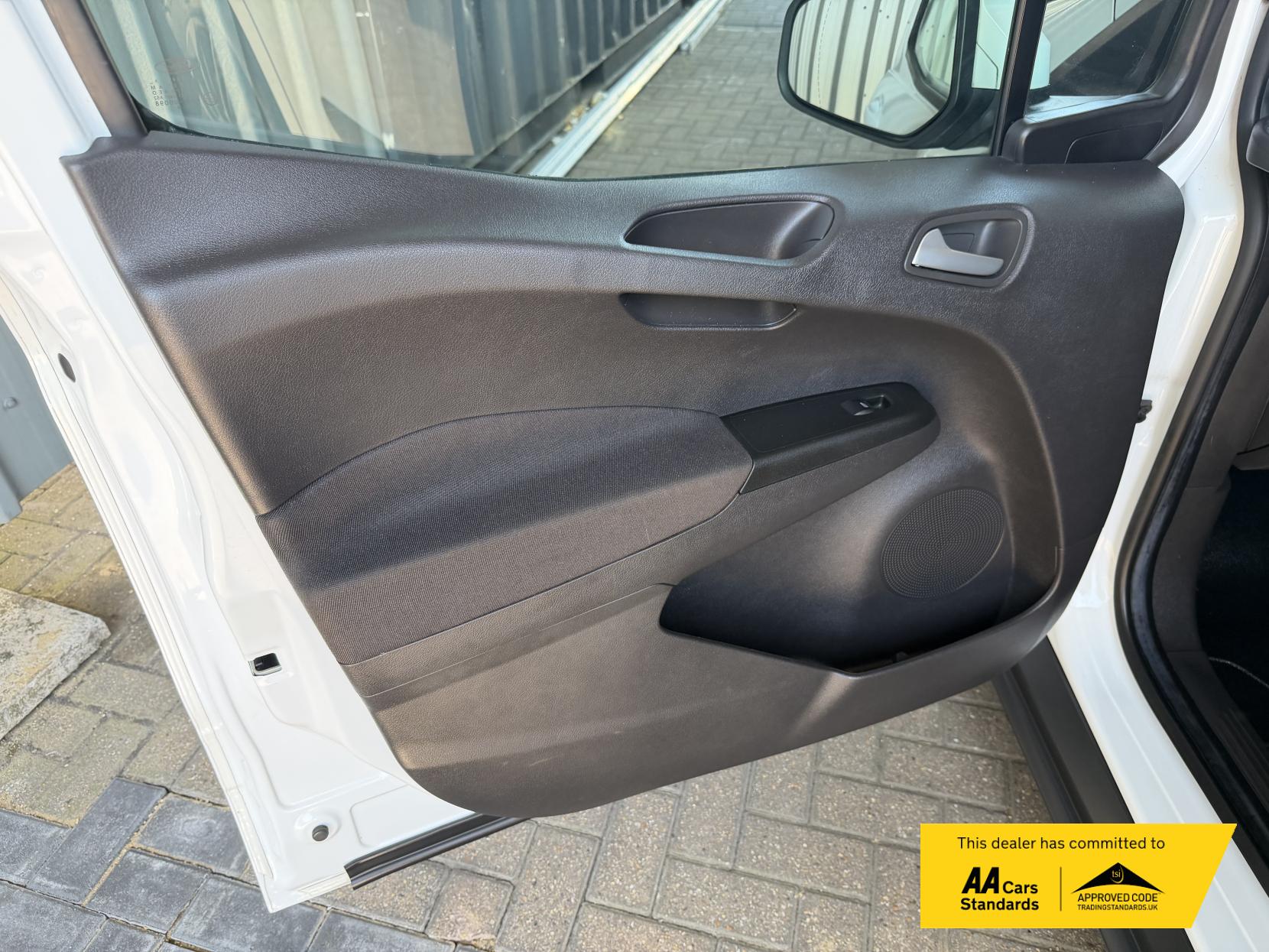 2018 Ford Transit Courier 1.5 TDCi Trend Panel Van 5dr Diesel Manual L1 Euro 6 (75 ps) - Thumbnail 22