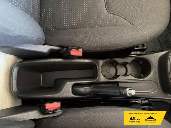 2018 Ford Transit Courier 1.5 TDCi Trend Panel Van 5dr Diesel Manual L1 Euro 6 (75 ps) - Thumbnail 29
