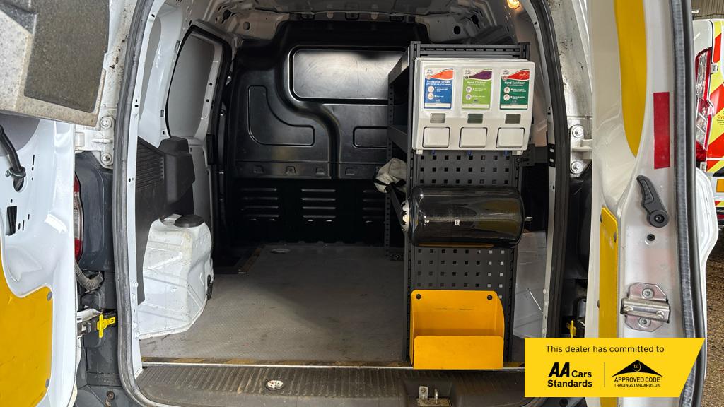 2018 Ford Transit Courier 1.5 TDCi Trend Panel Van 5dr Diesel Manual L1 Euro 6 (75 ps) - Thumbnail 9