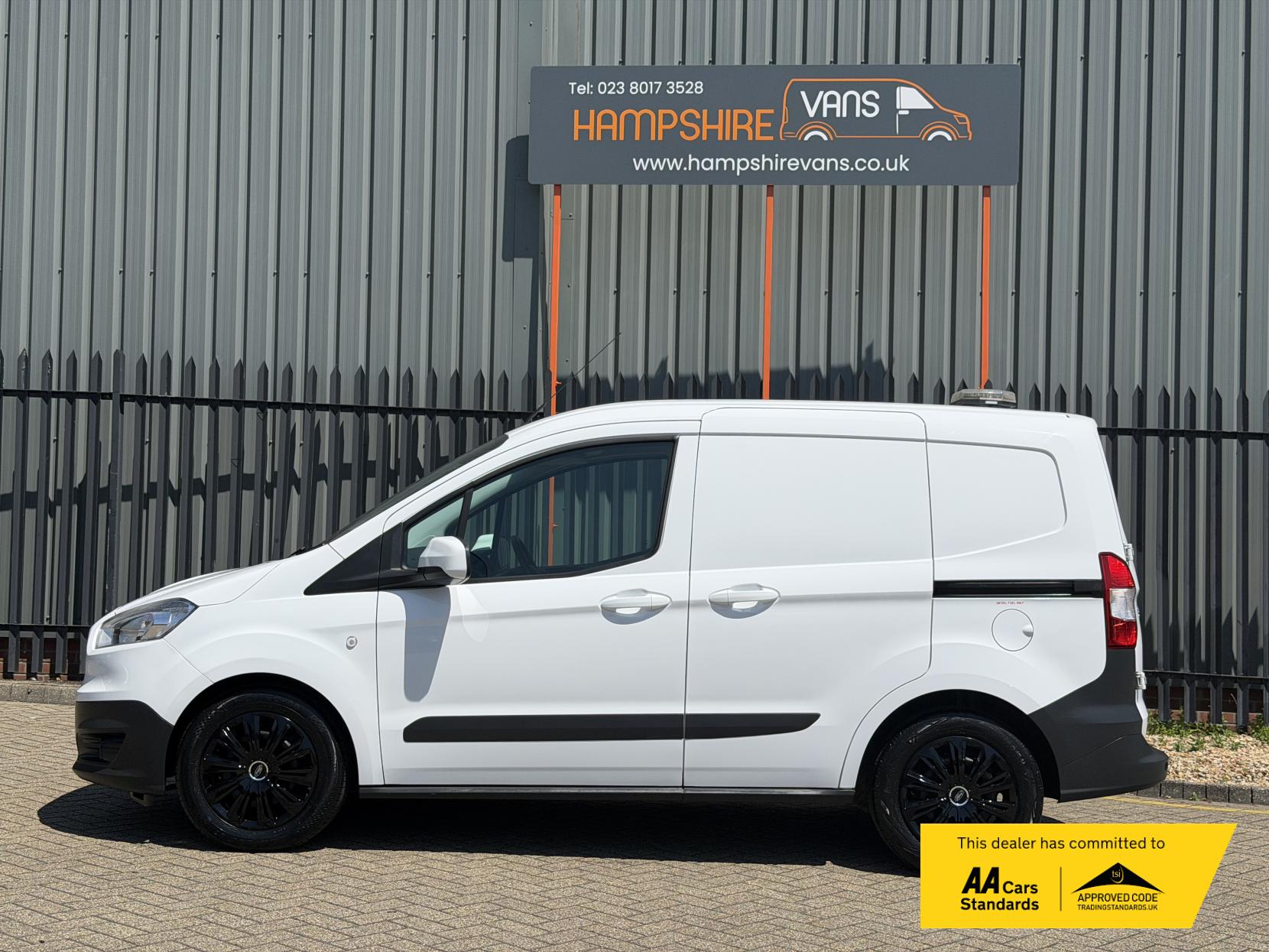 2018 Ford Transit Courier 1.5 TDCi Trend Panel Van 5dr Diesel Manual L1 Euro 6 (75 ps) - Thumbnail 5