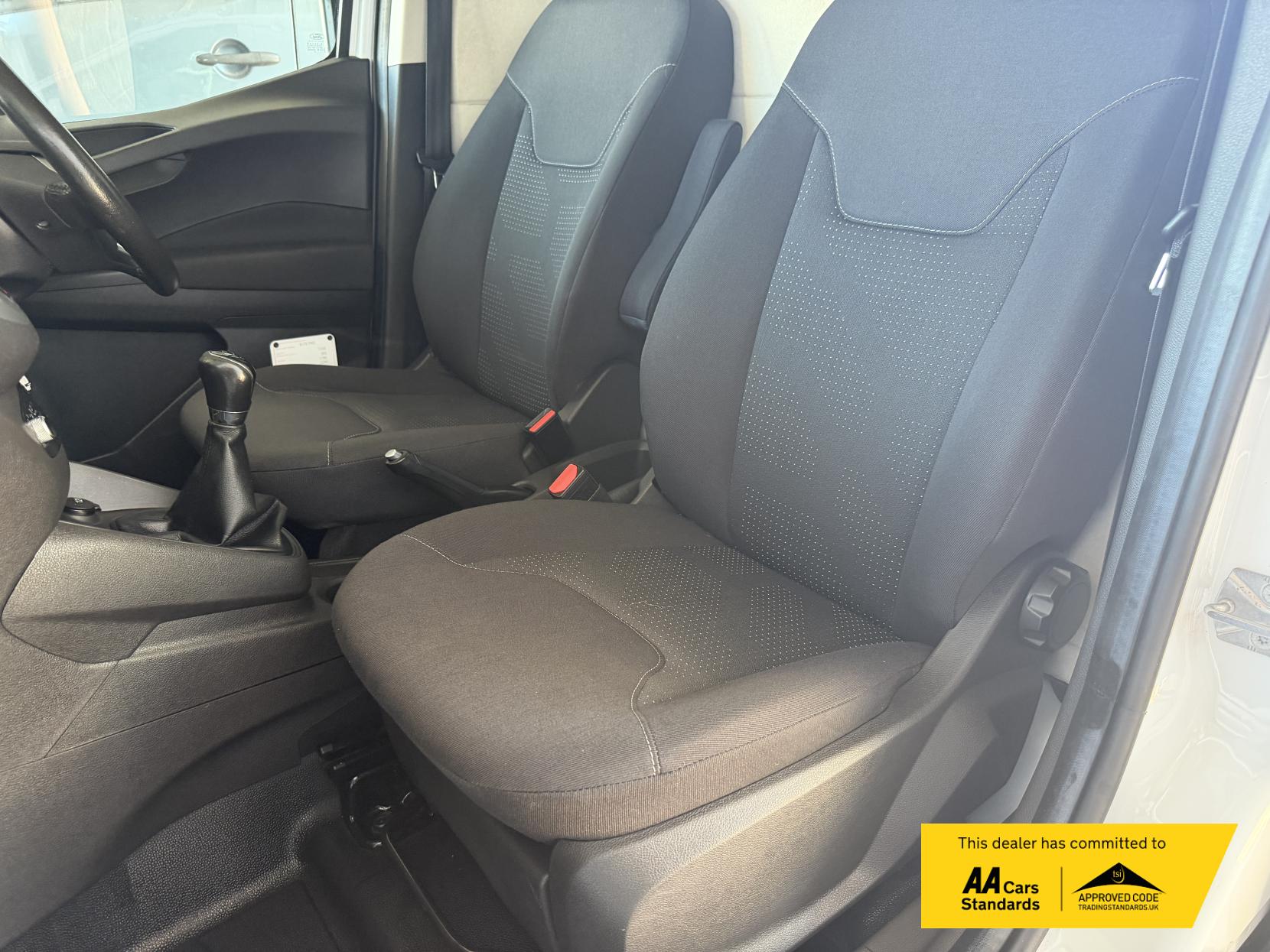 2018 Ford Transit Courier 1.5 TDCi Trend Panel Van 5dr Diesel Manual L1 Euro 6 (75 ps) - Thumbnail 21