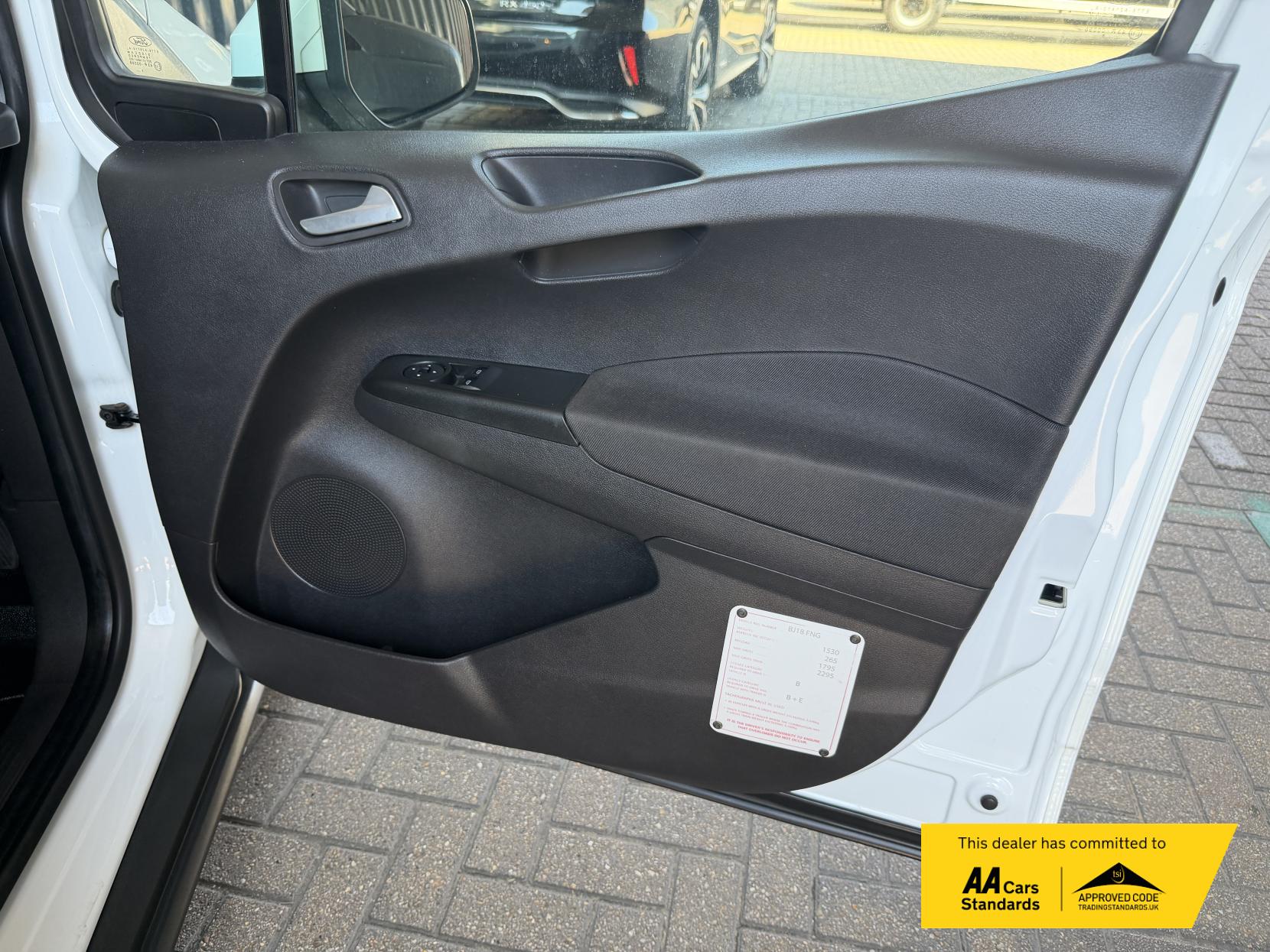 2018 Ford Transit Courier 1.5 TDCi Trend Panel Van 5dr Diesel Manual L1 Euro 6 (75 ps) - Thumbnail 38