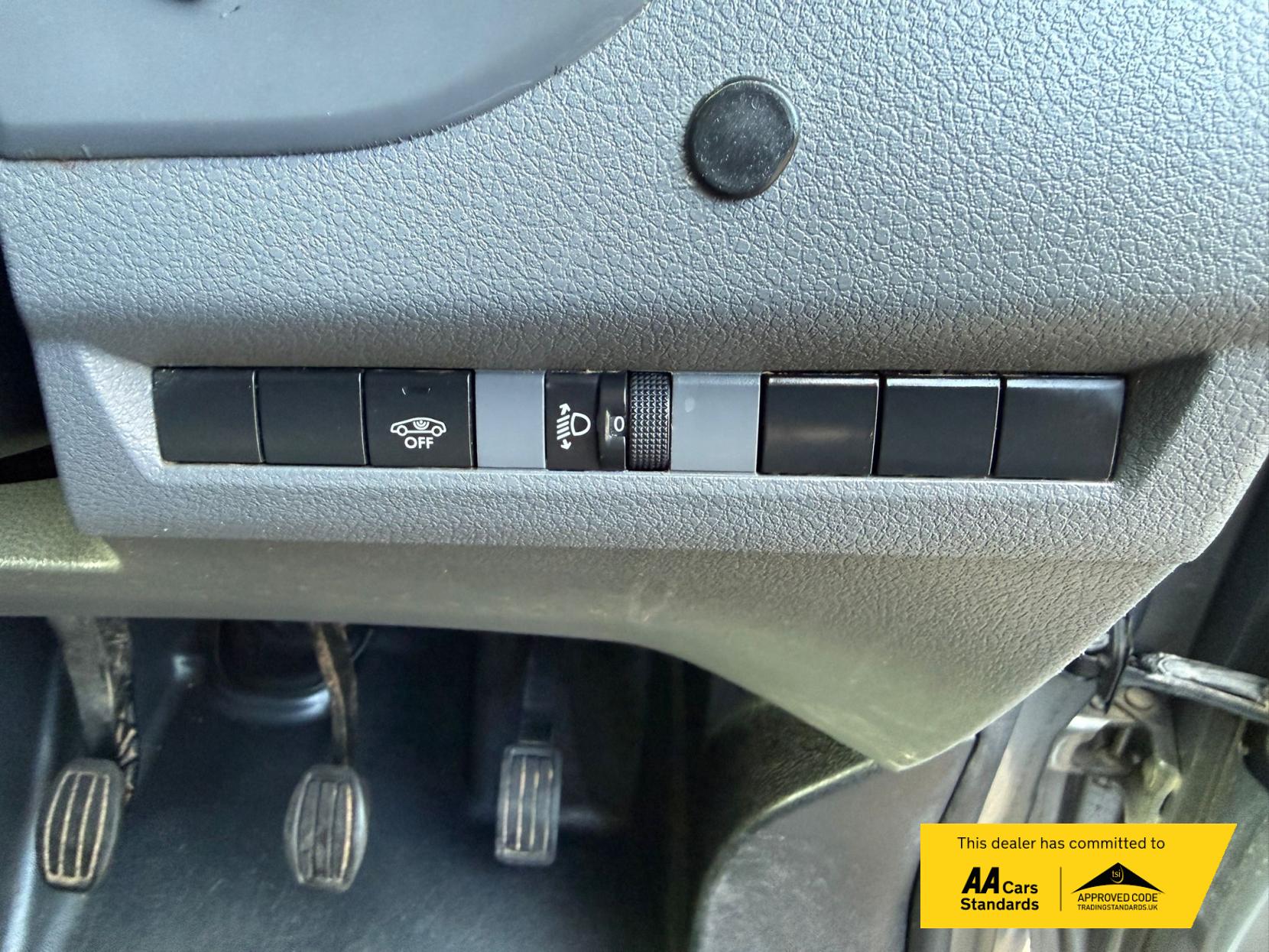 2020 Peugeot Expert 1.5 BlueHDi Compact Combi Van Double Cab 5dr Diesel Manual SWB Euro 6 (s/s) (100 ps) - Thumbnail 42