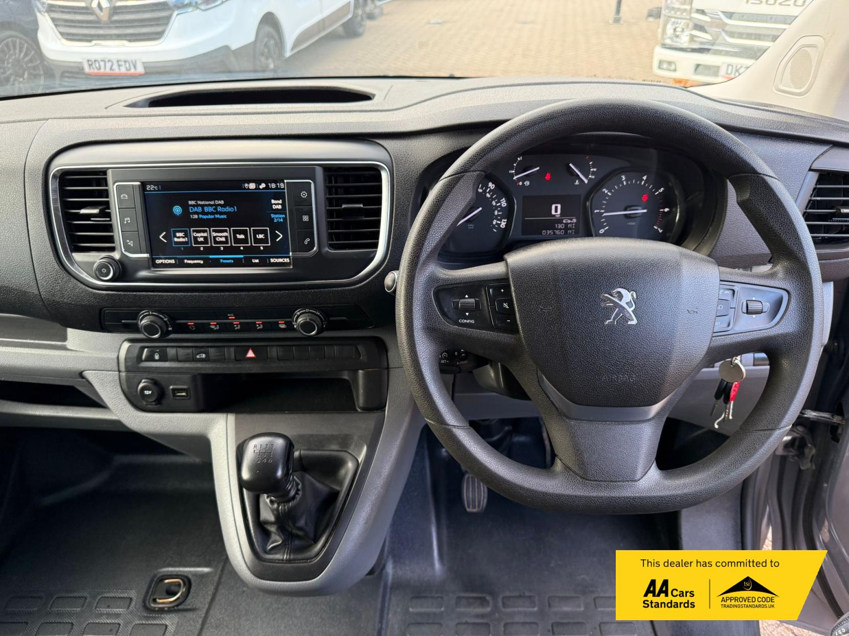 2020 Peugeot Expert 1.5 BlueHDi Compact Combi Van Double Cab 5dr Diesel Manual SWB Euro 6 (s/s) (100 ps) - Thumbnail 20
