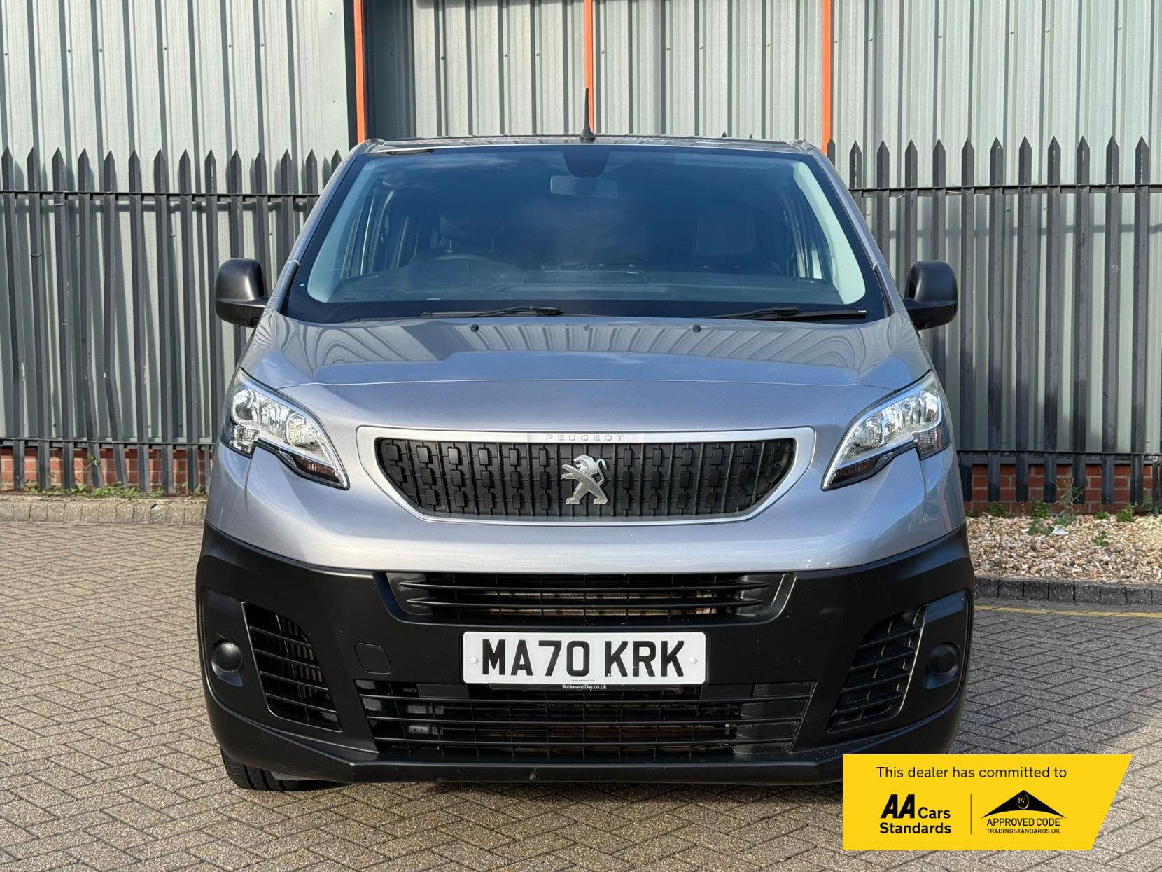 2020 Peugeot Expert 1.5 BlueHDi Compact Combi Van Double Cab 5dr Diesel Manual SWB Euro 6 (s/s) (100 ps) - Thumbnail 52