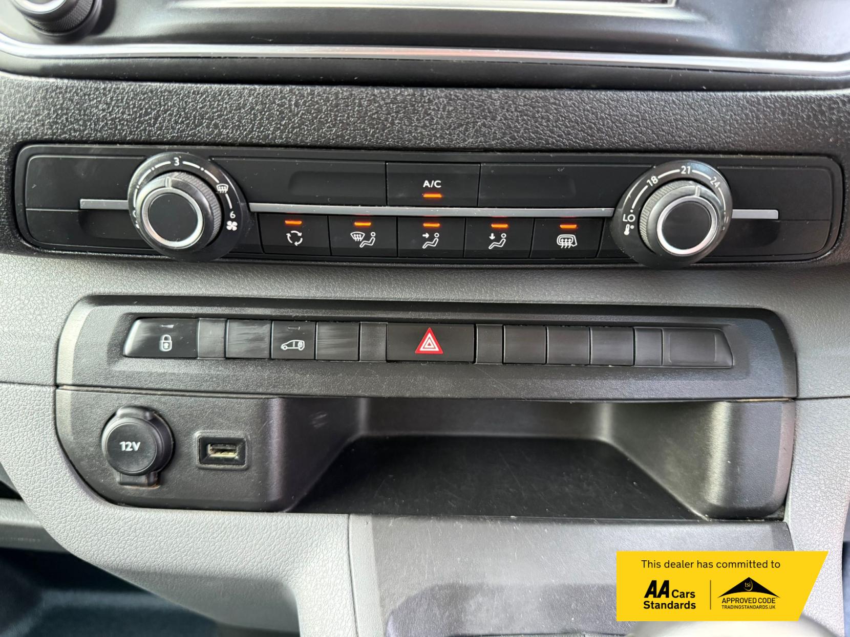 2020 Peugeot Expert 1.5 BlueHDi Compact Combi Van Double Cab 5dr Diesel Manual SWB Euro 6 (s/s) (100 ps) - Thumbnail 28
