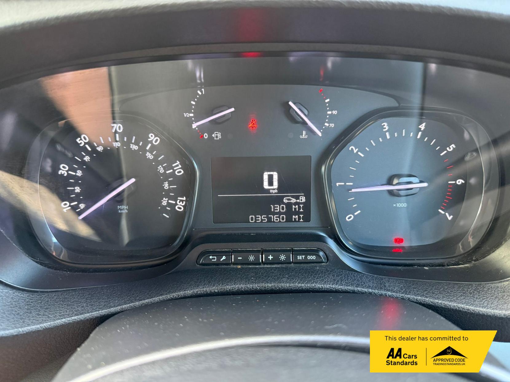 2020 Peugeot Expert 1.5 BlueHDi Compact Combi Van Double Cab 5dr Diesel Manual SWB Euro 6 (s/s) (100 ps) - Thumbnail 40