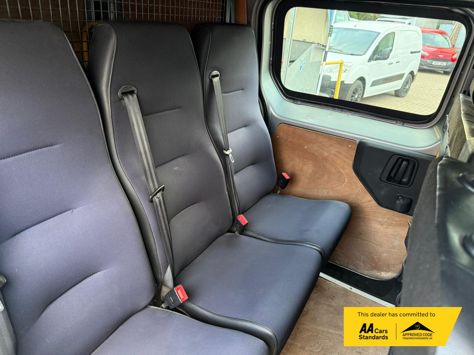 2020 Peugeot Expert 1.5 BlueHDi Compact Combi Van Double Cab 5dr Diesel Manual SWB Euro 6 (s/s) (100 ps) - Thumbnail 11